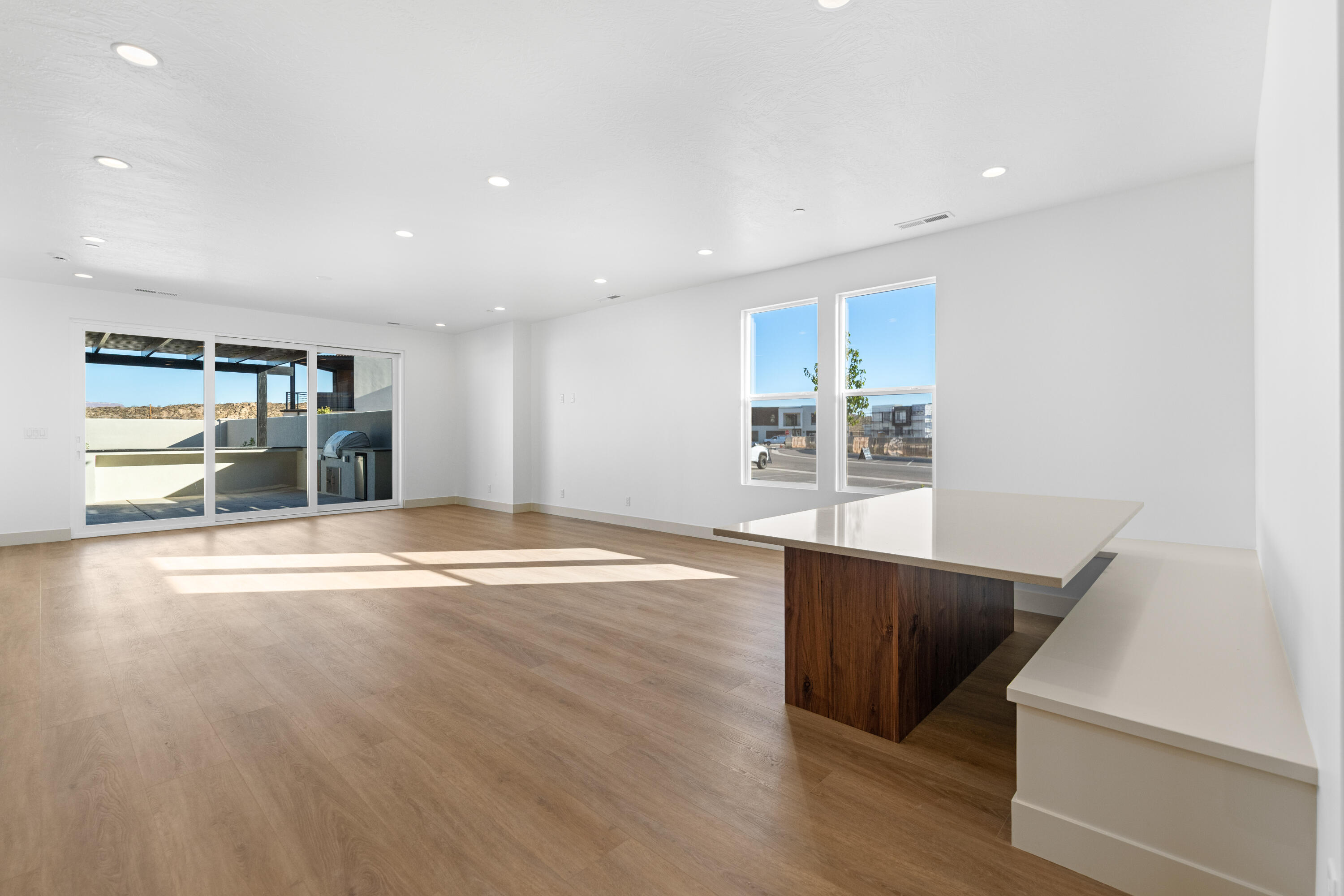 ISLAND AT CORAL CANYON - Residential