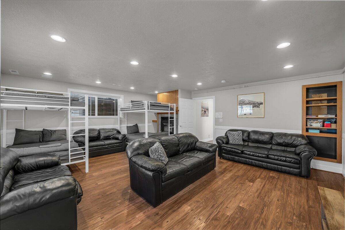 QUAIL RUN - Residential