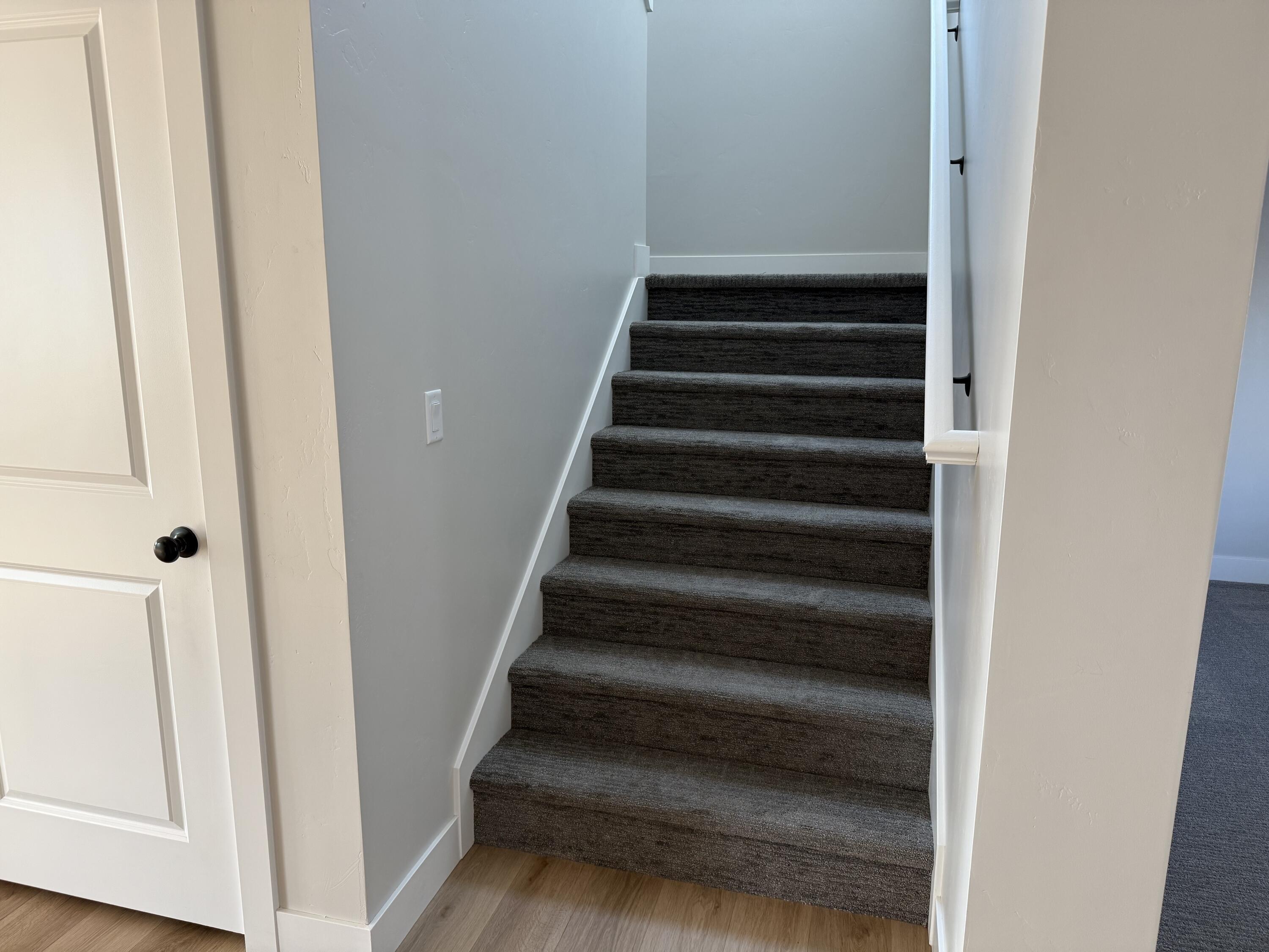 WARNER GATEWAY - Residential