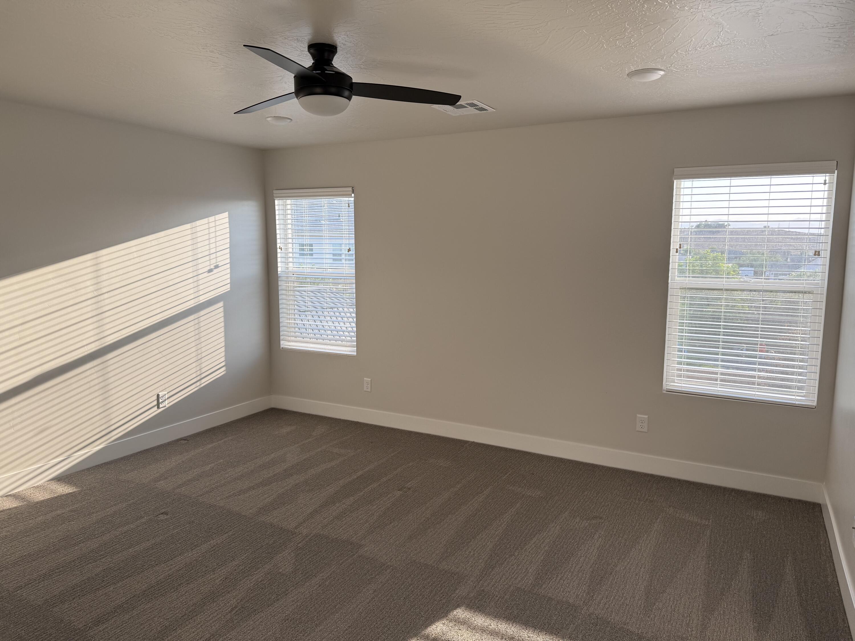 WARNER GATEWAY - Residential