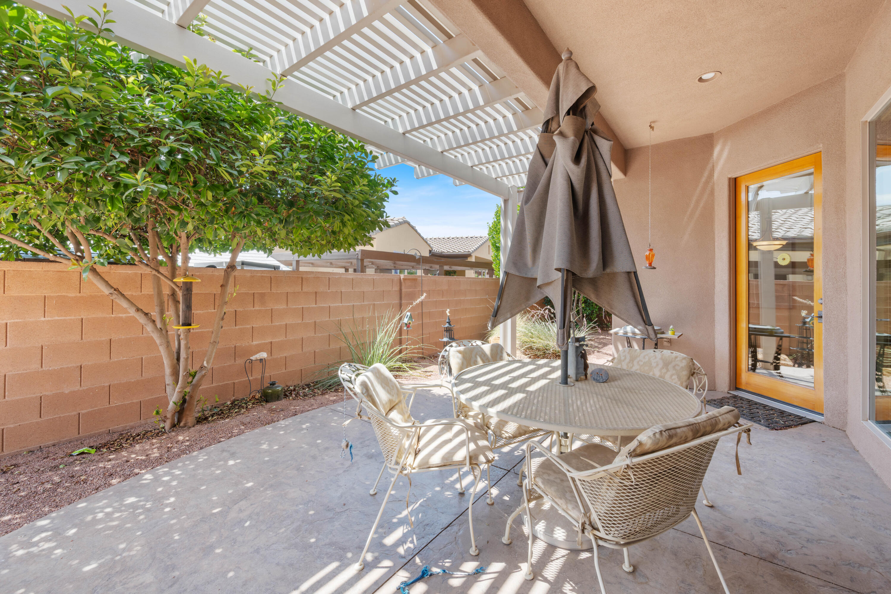 PINE BROOK - Residential