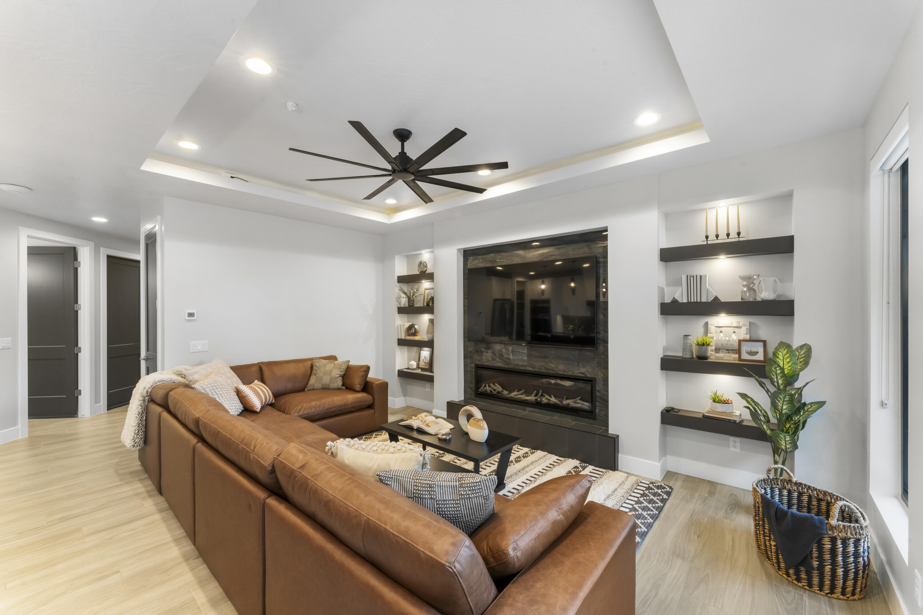 PECAN VALLEY - Residential