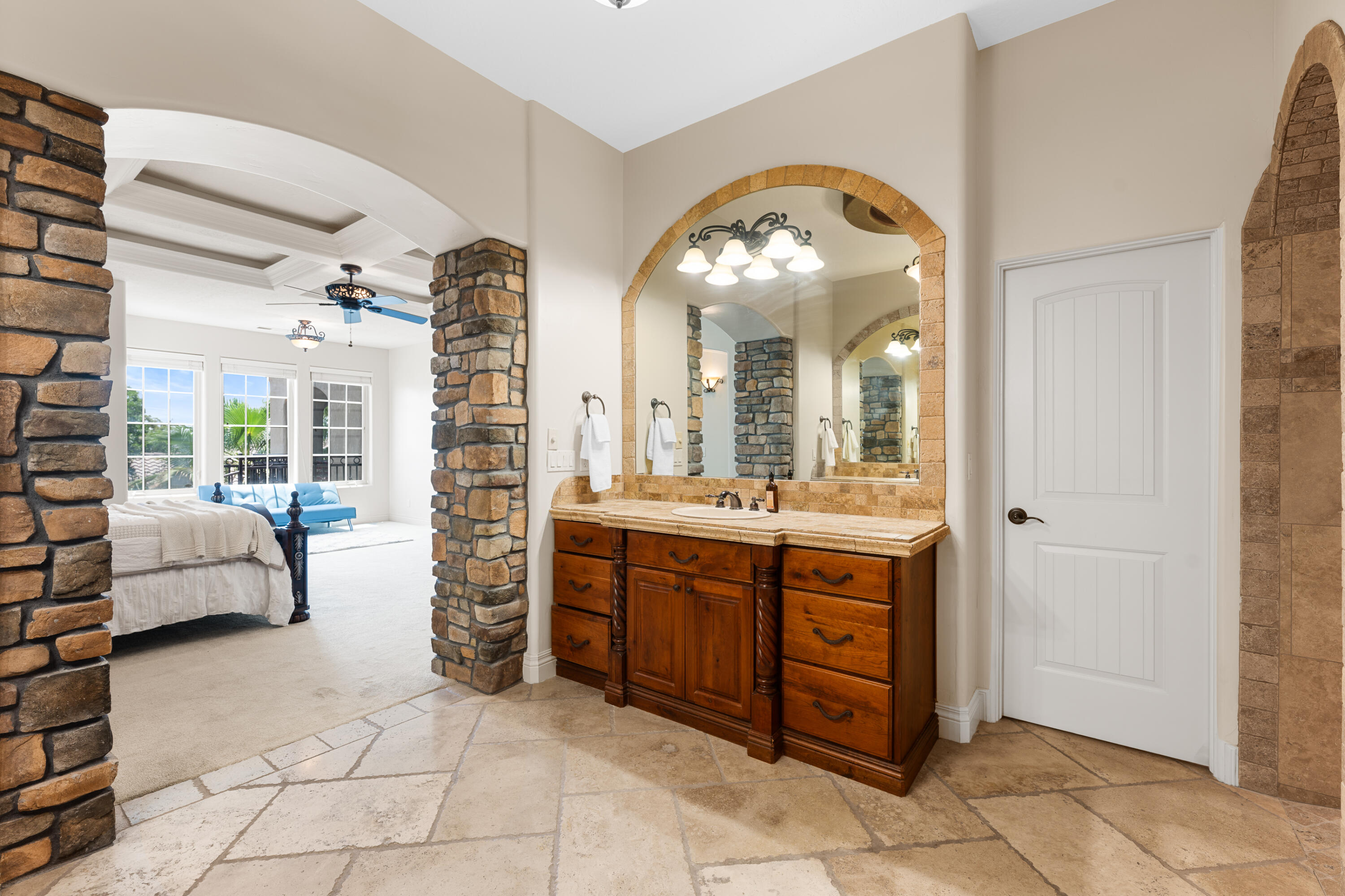 NORTHBRIDGE - Residential