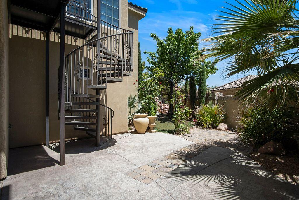 NORTHBRIDGE - Residential