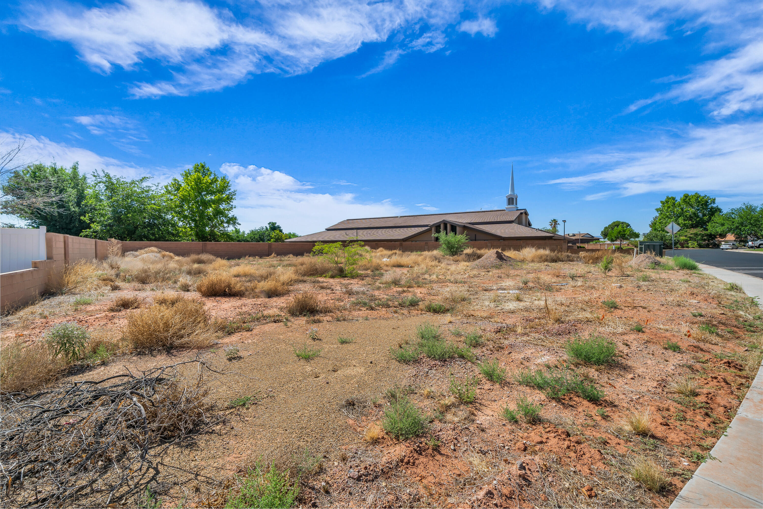SANTA CLARA TOWNSITE AND FIELD - Land