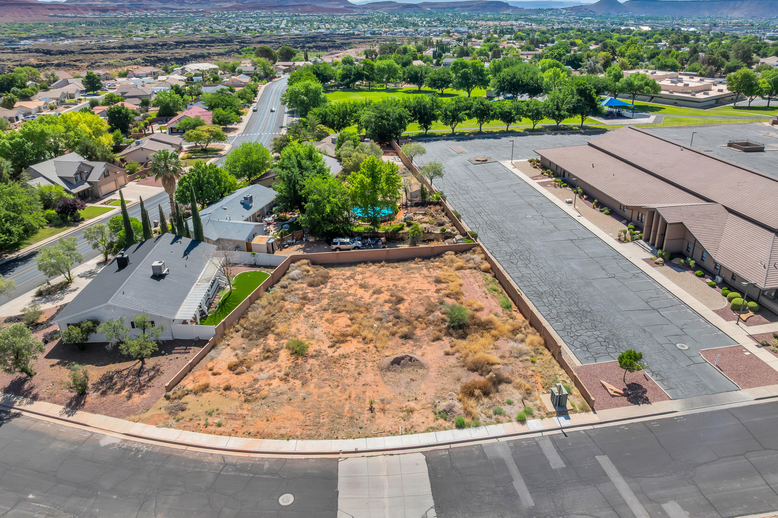 SANTA CLARA TOWNSITE AND FIELD - Land