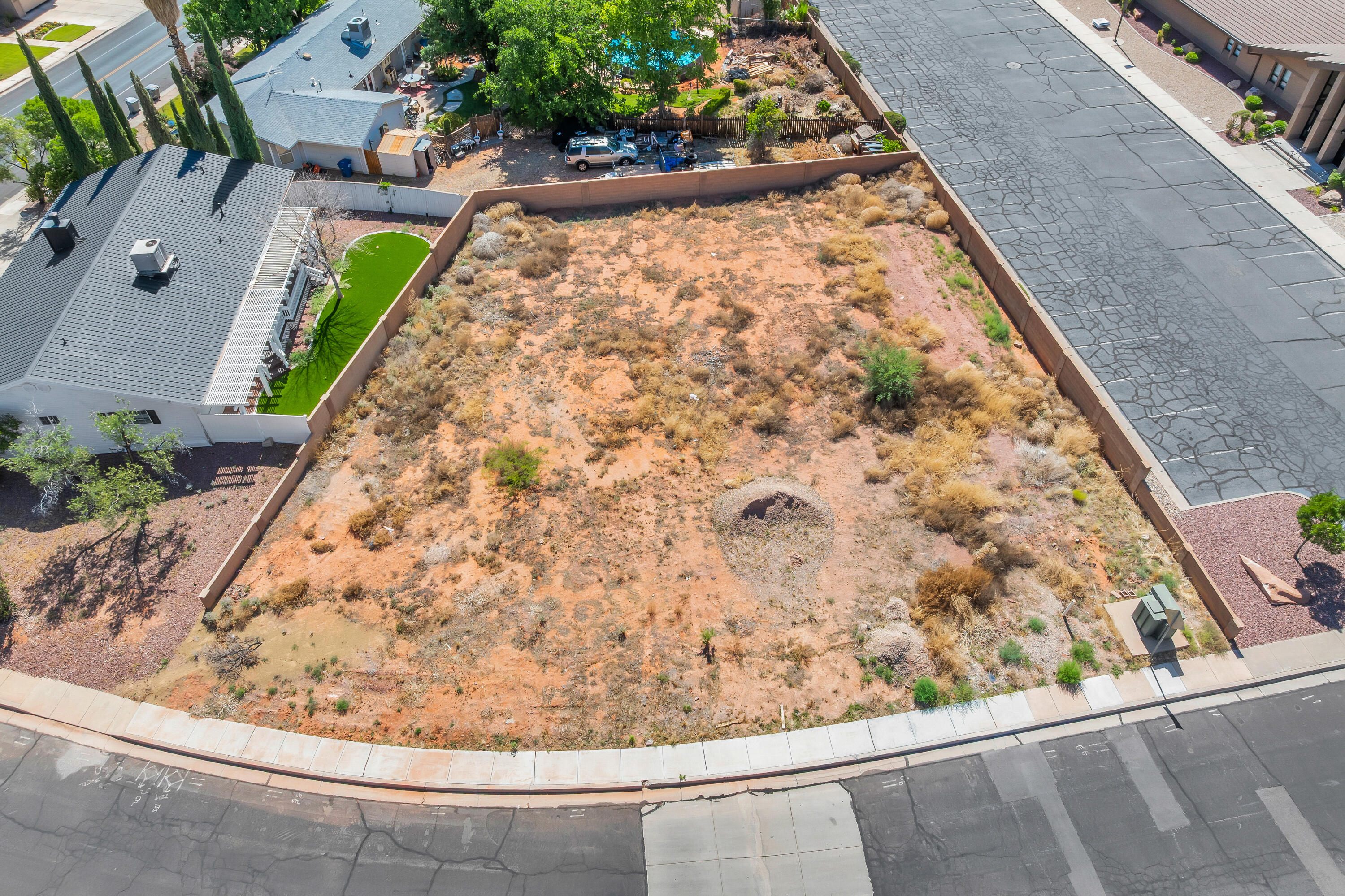 SANTA CLARA TOWNSITE AND FIELD - Land