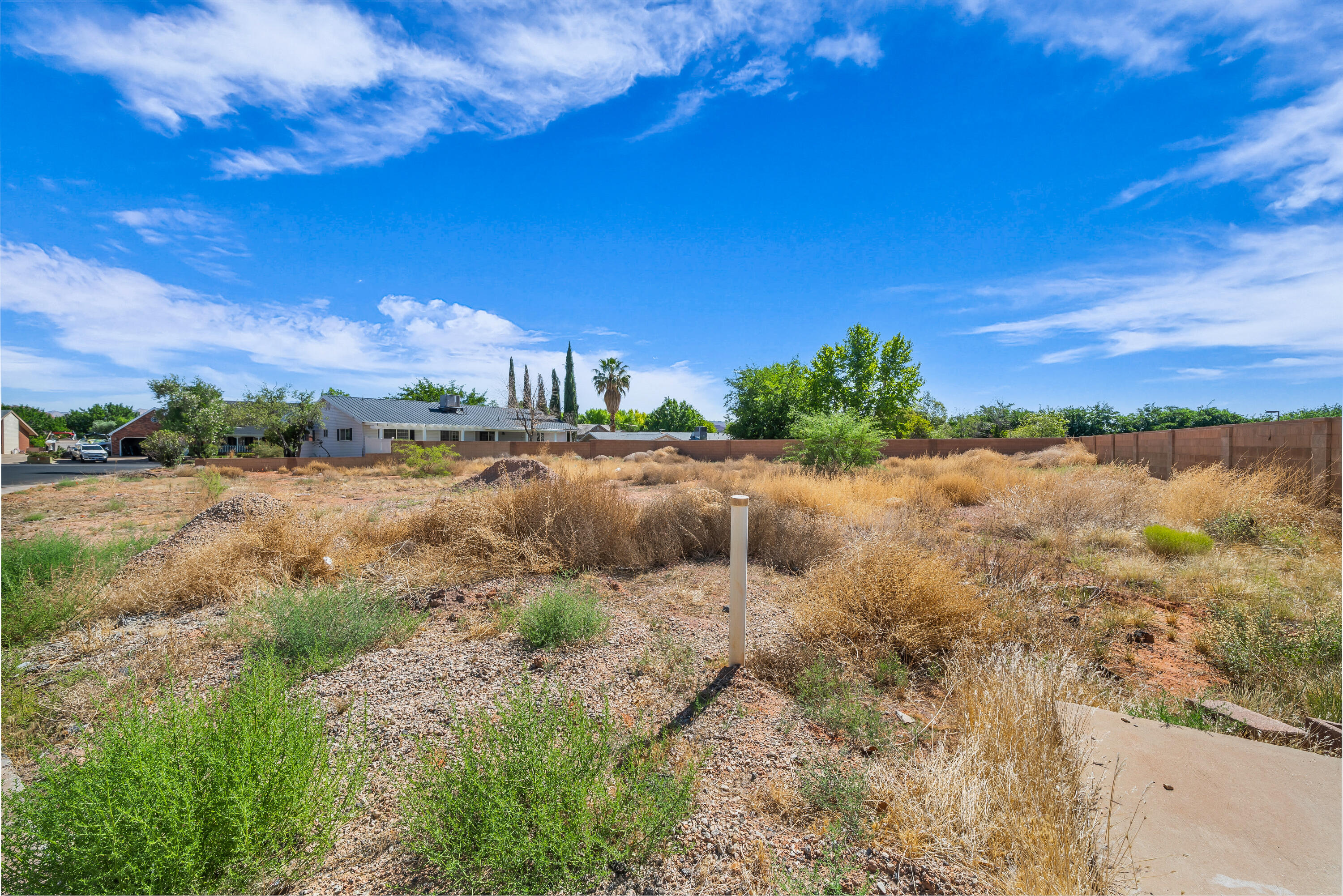SANTA CLARA TOWNSITE AND FIELD - Land