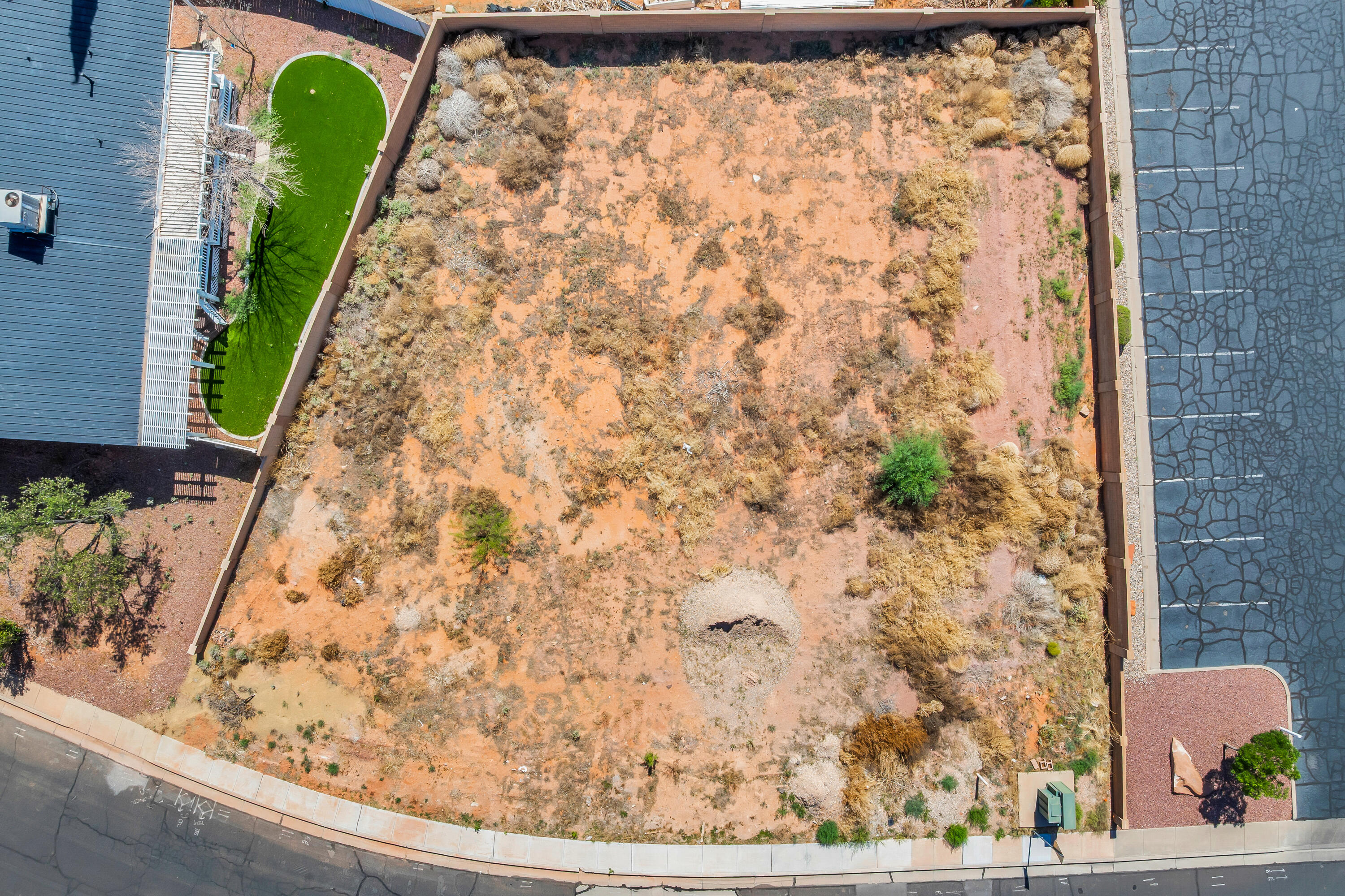 SANTA CLARA TOWNSITE AND FIELD - Land