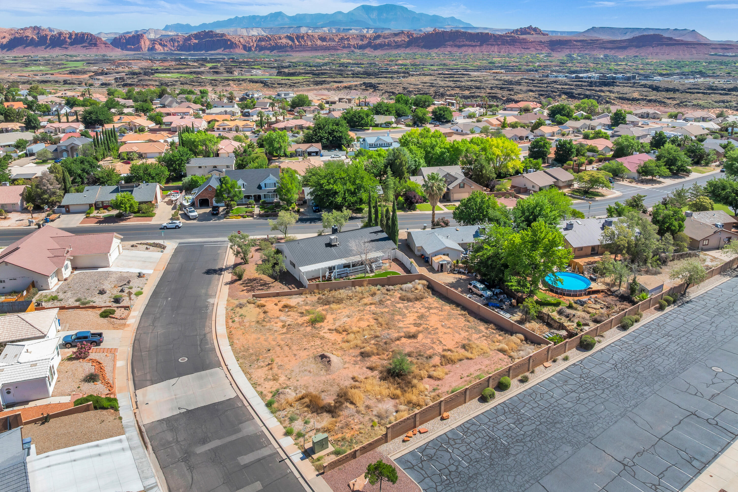 SANTA CLARA TOWNSITE AND FIELD - Land