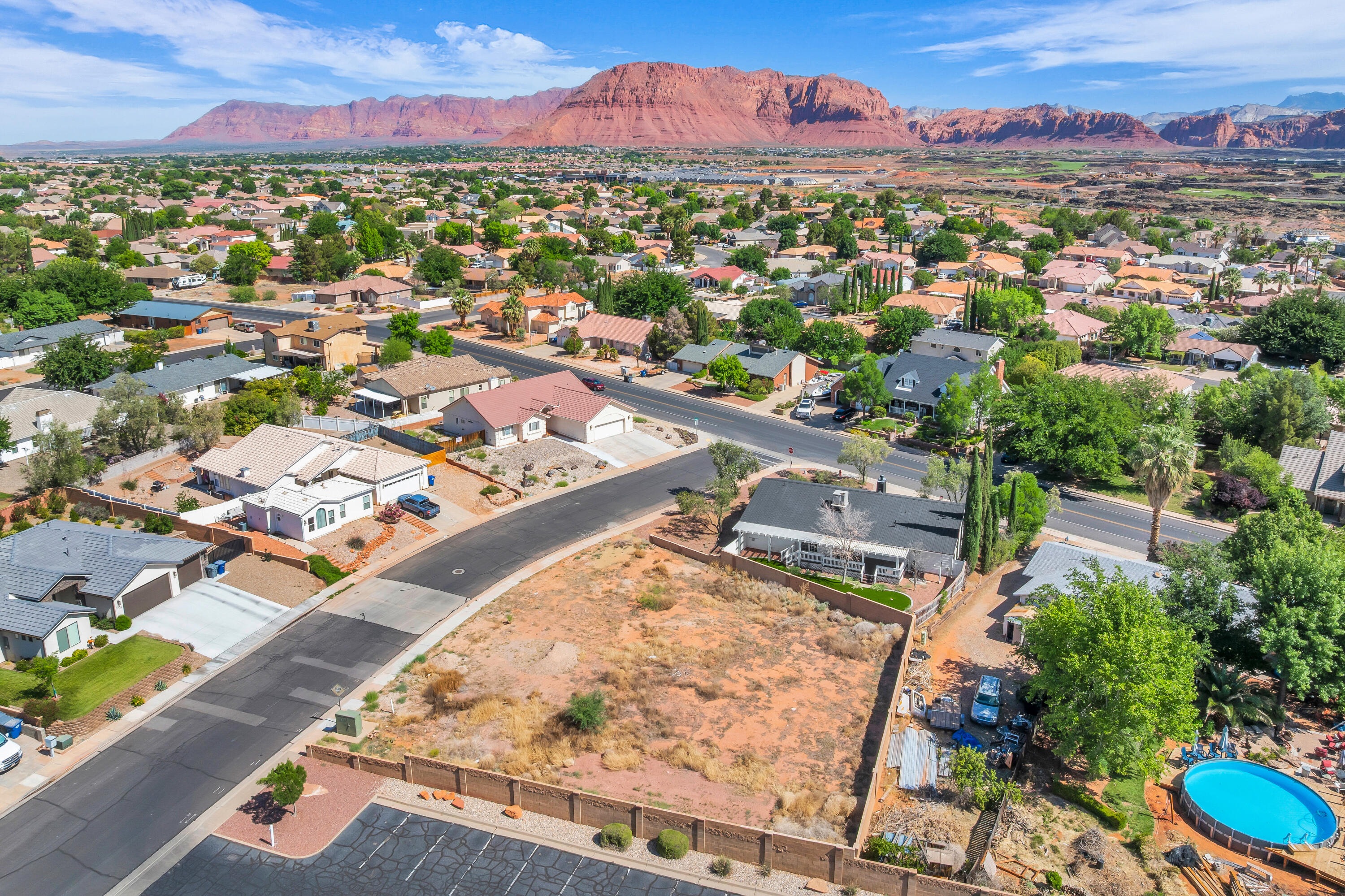SANTA CLARA TOWNSITE AND FIELD - Land