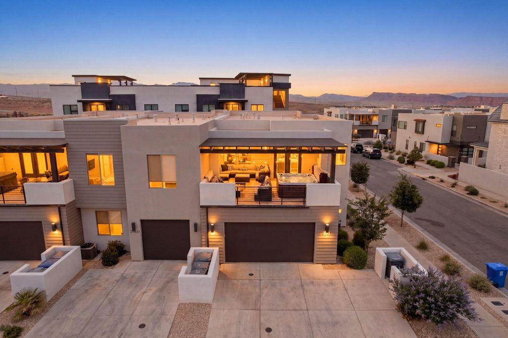 Photo of 5456 S Lula Bay Place, Saint George, UT 84790 (MLS # 26-273456)