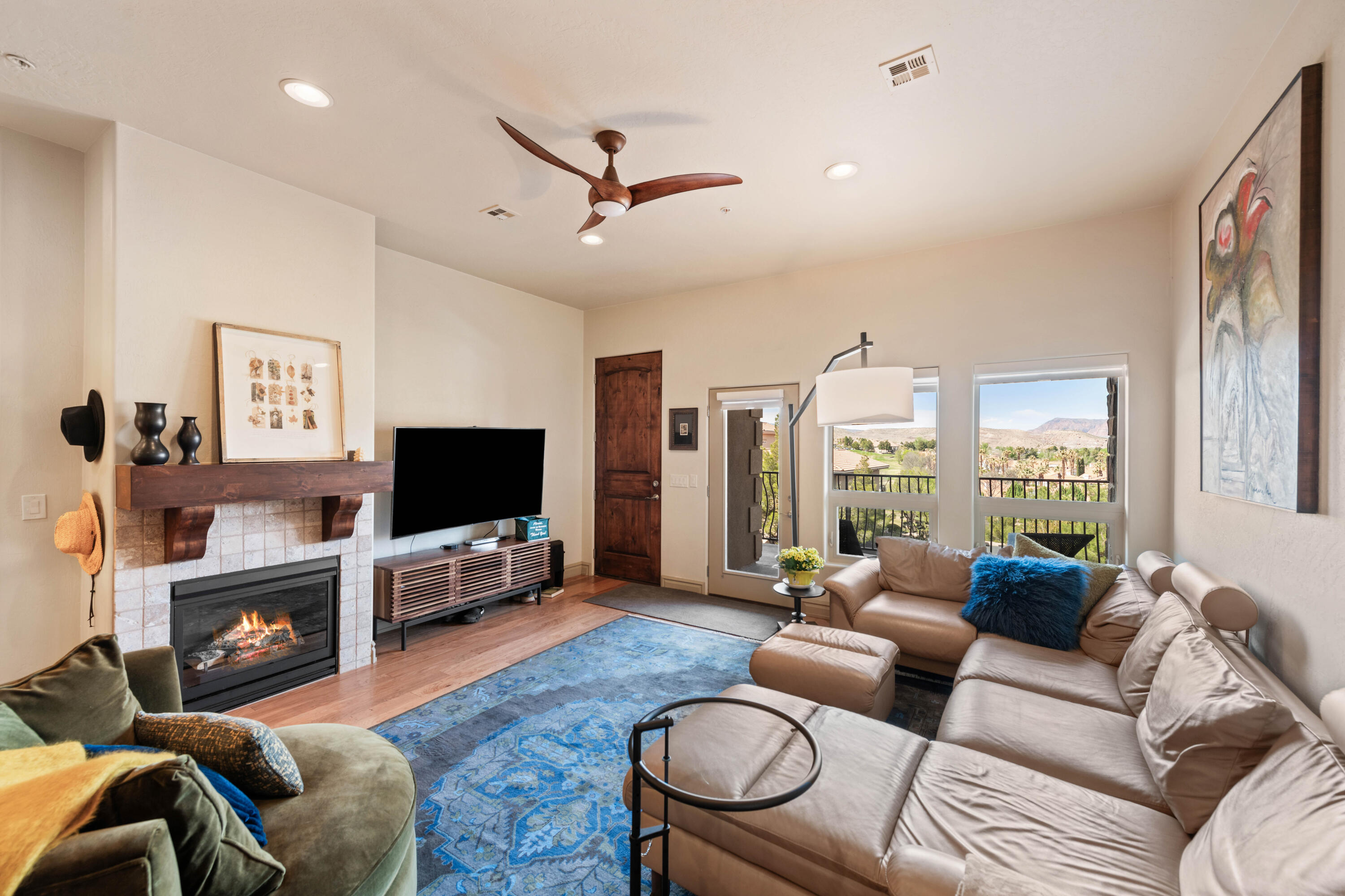BELLA TERRAZZA AT SUNBROOK - Residential
