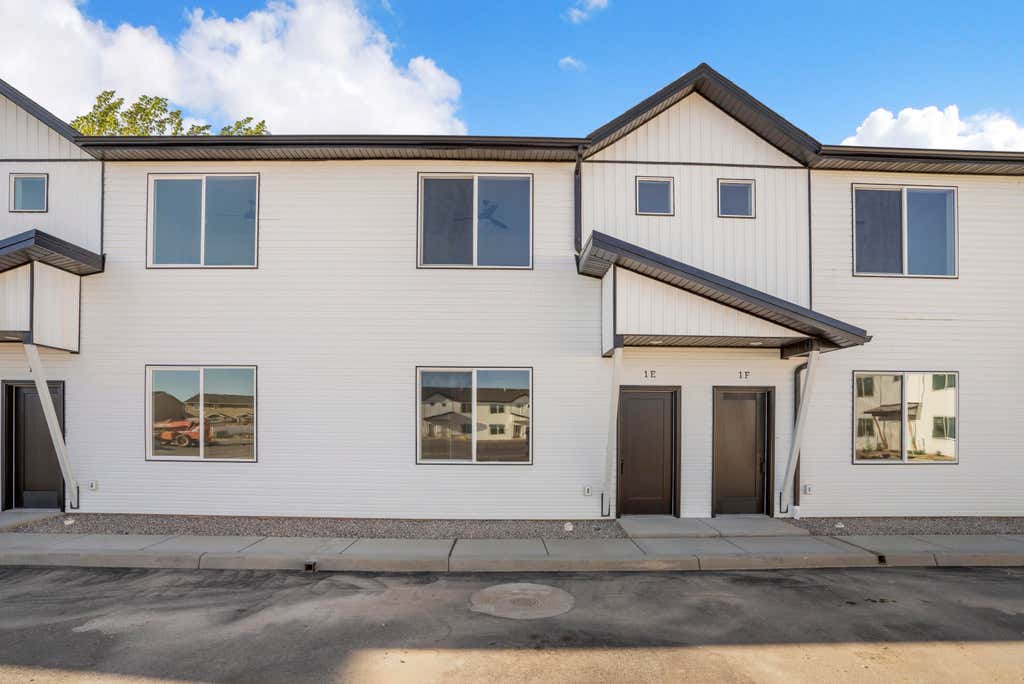 Photo of 1681 W 2925 N, Cedar City, UT 84721 (MLS # 26-273638)