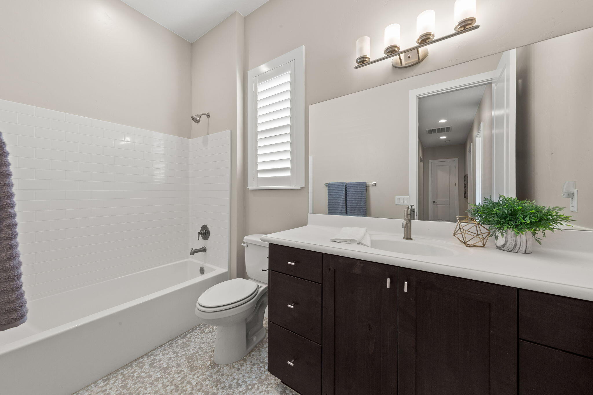 VILLAS AT SUN RIVER - Residential