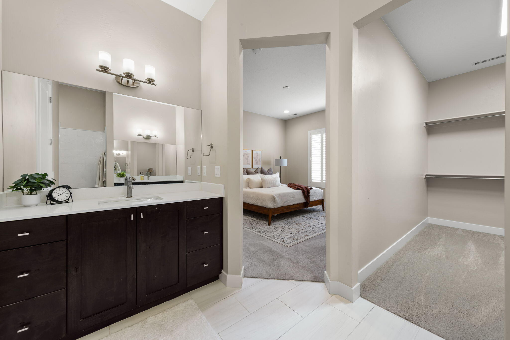 VILLAS AT SUN RIVER - Residential