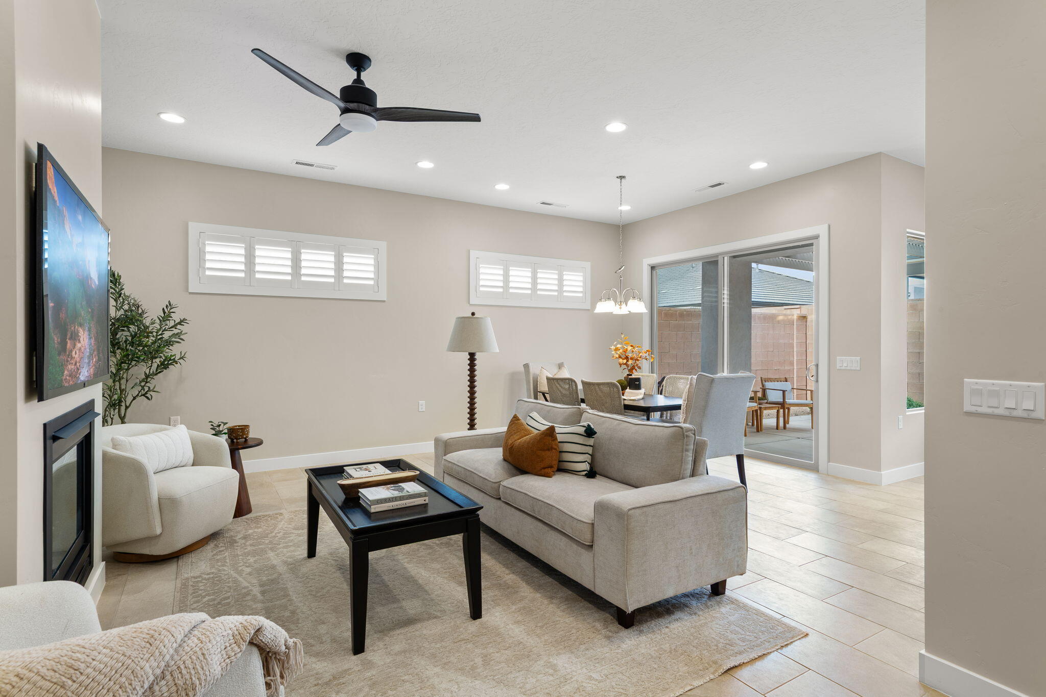 VILLAS AT SUN RIVER - Residential