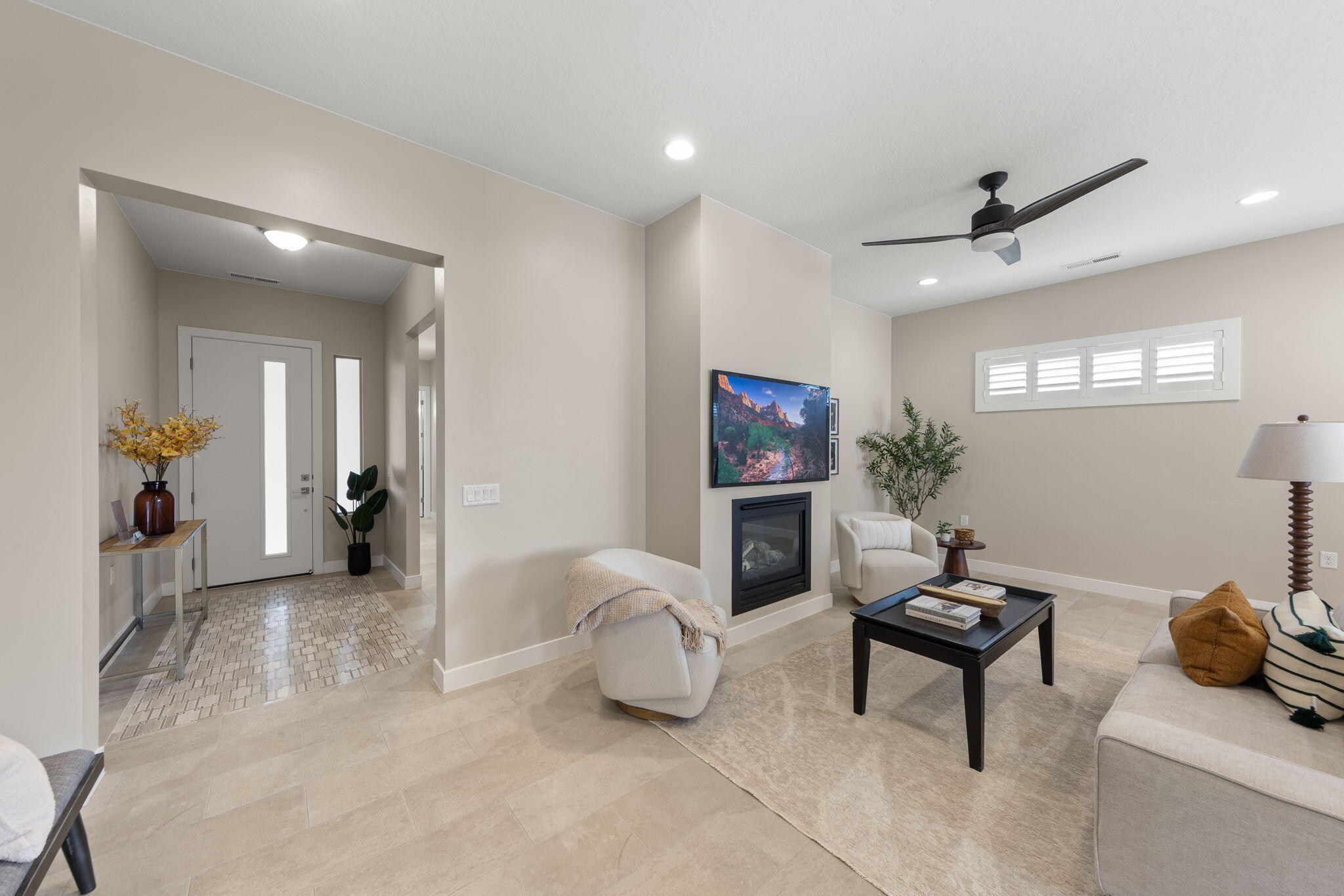 VILLAS AT SUN RIVER - Residential