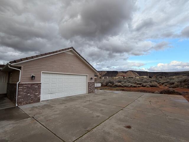 WINCHESTER HILLS - Residential