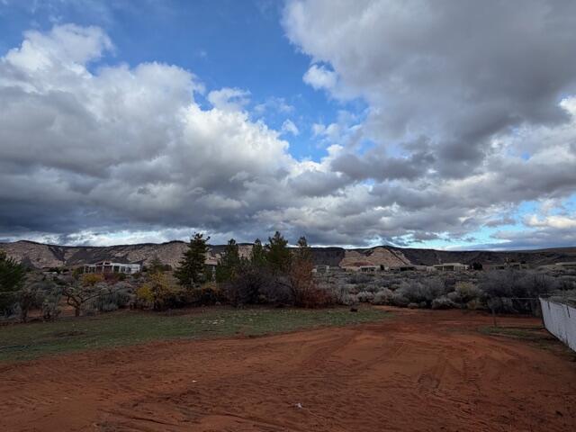 WINCHESTER HILLS - Residential