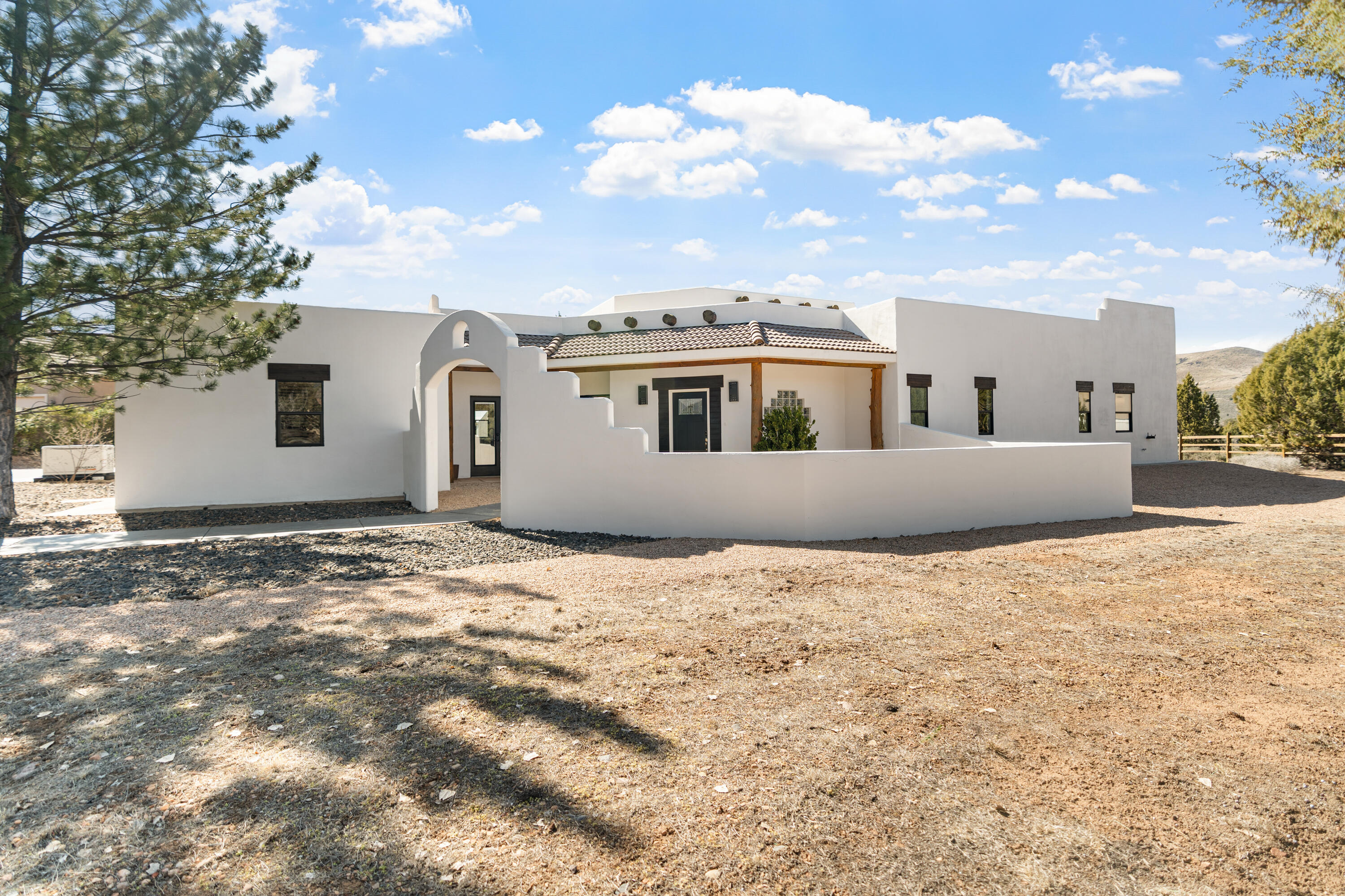 DAMMERON VALLEY OLD FARM - Residential