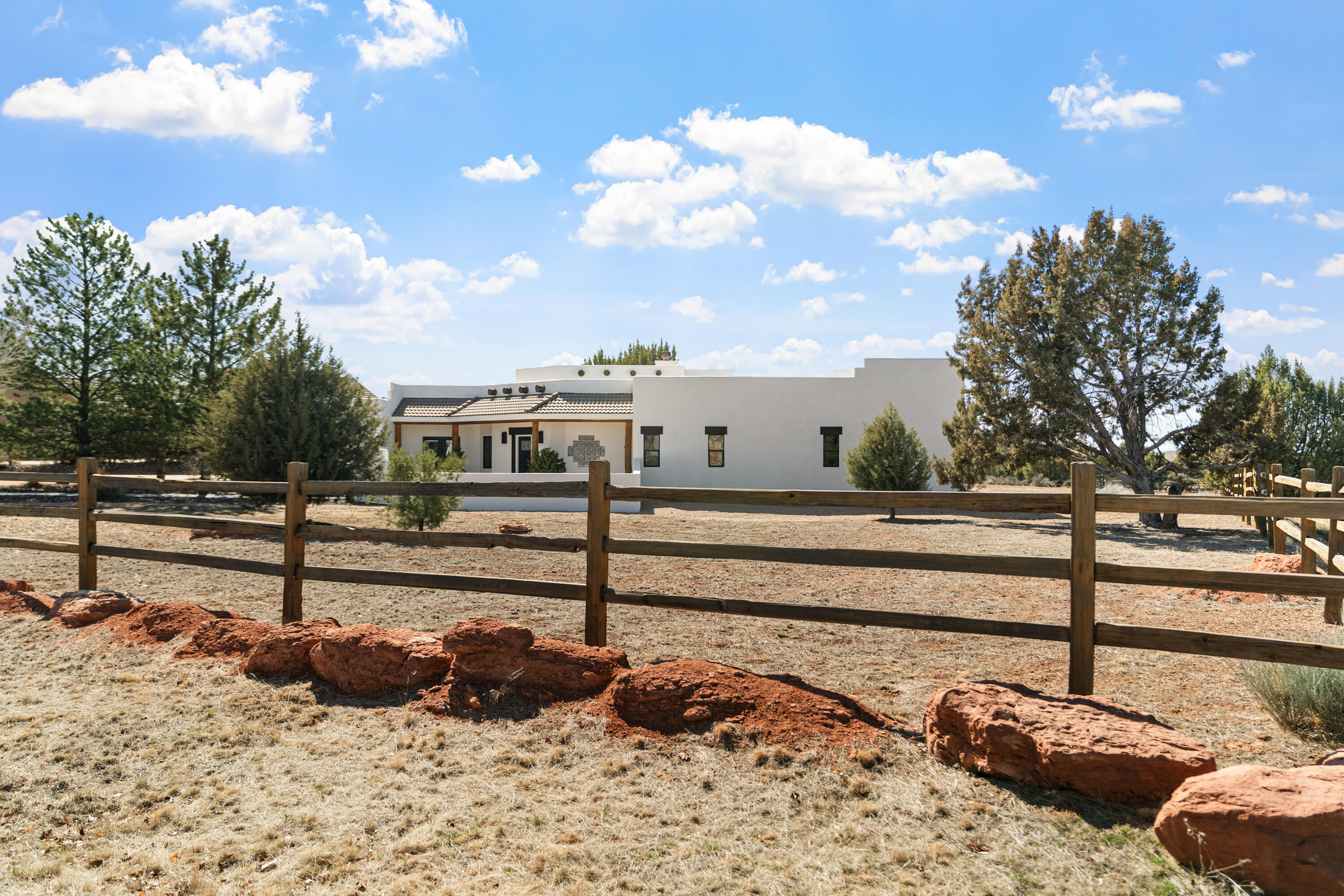 DAMMERON VALLEY OLD FARM - Residential