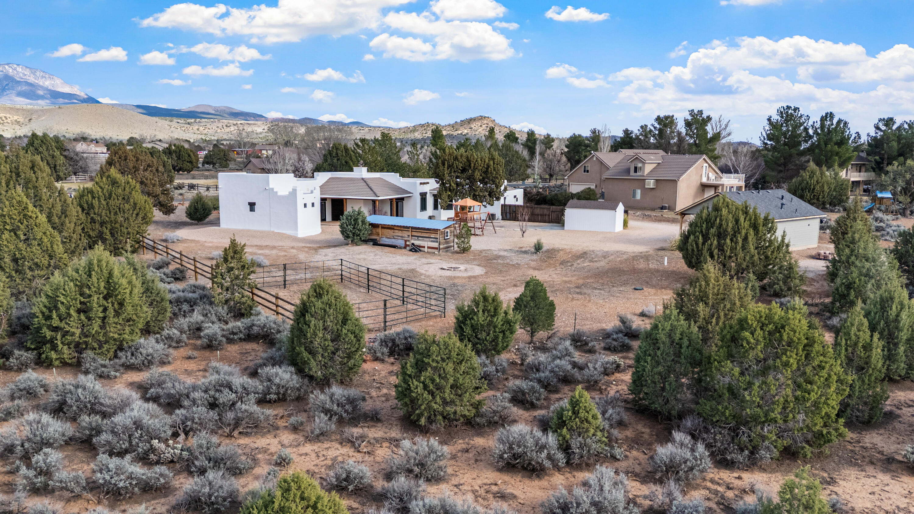 DAMMERON VALLEY OLD FARM - Residential