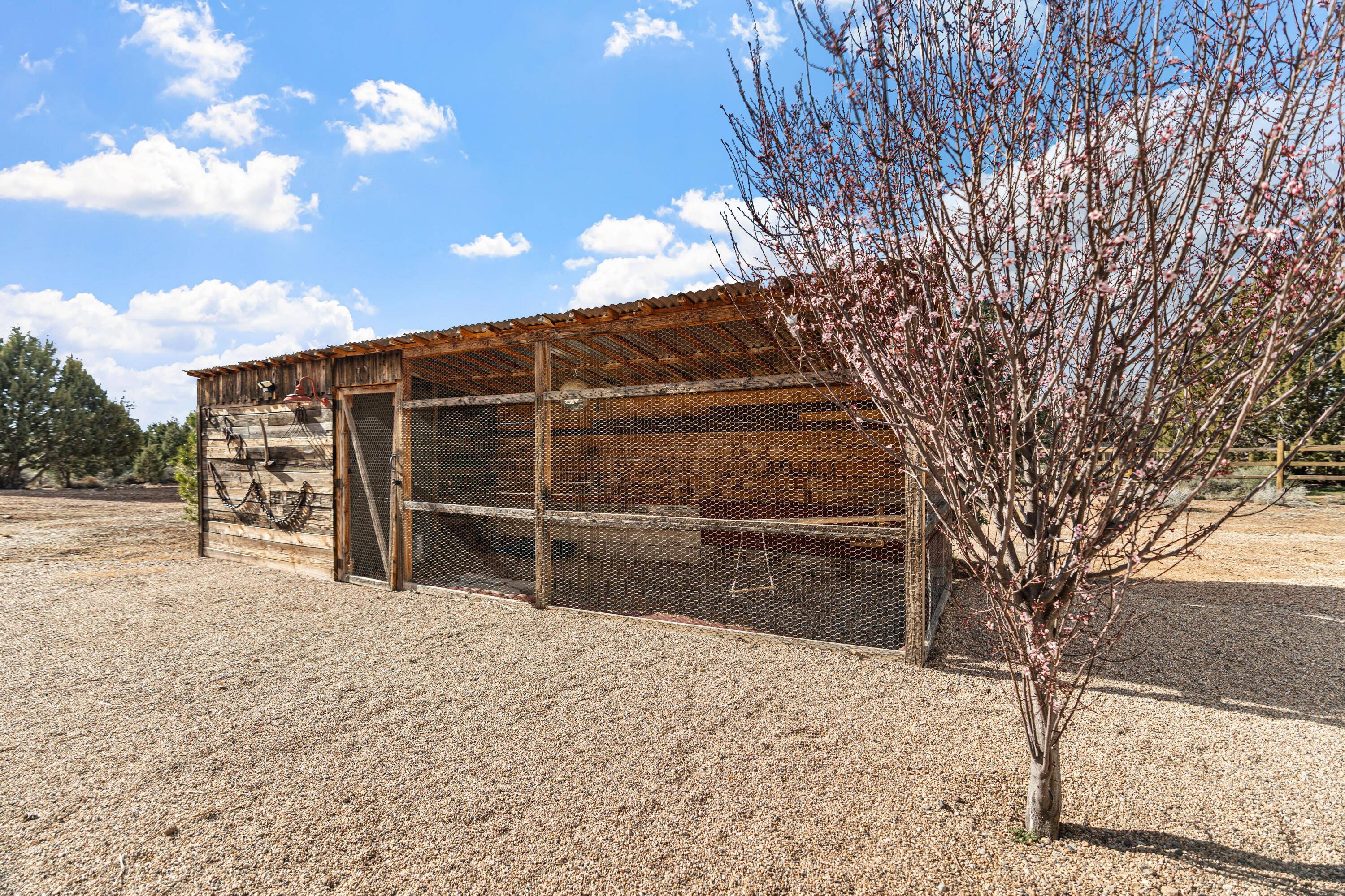 DAMMERON VALLEY OLD FARM - Residential