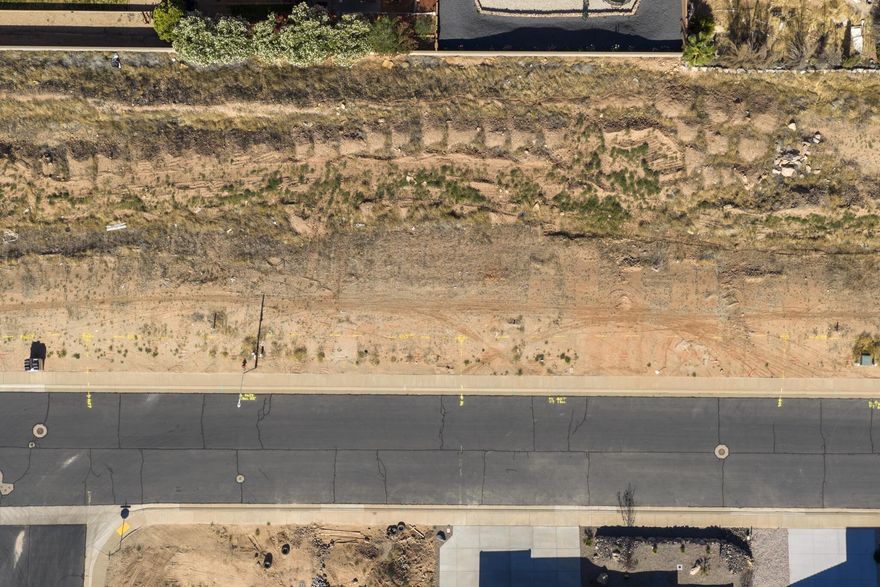 Conveniently located in La Verkin this .23 acre lot is just minutes from Zion National Park. This affordable building lot provides the perfect opportunity to build in Southern Utah without the burden of HOA fees. Tucked into a relaxed neighborhood, you will enjoy sweeping views of the valley and surrounding red rock mesas without paying premium resort prices.