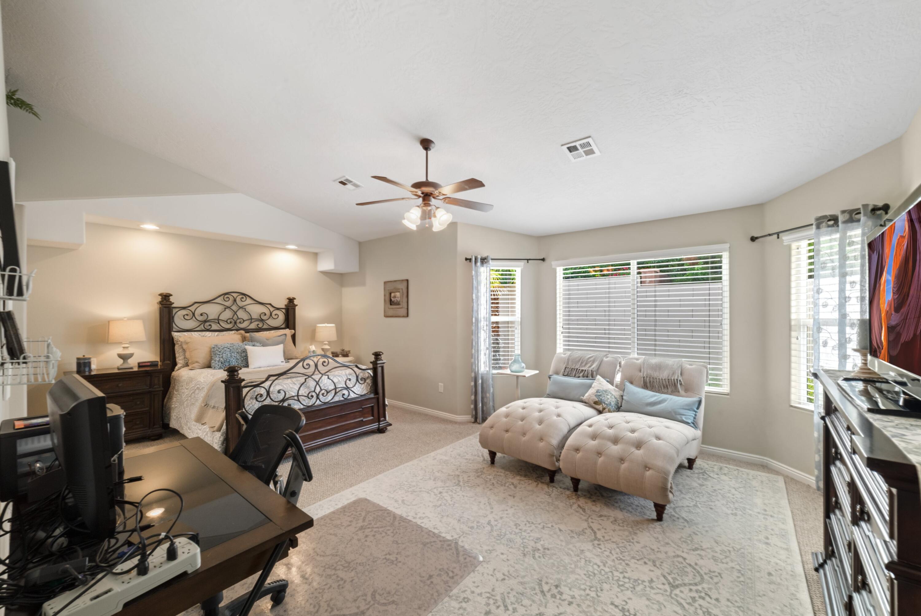 SILVERCREEK TOWNHOMES - Residential