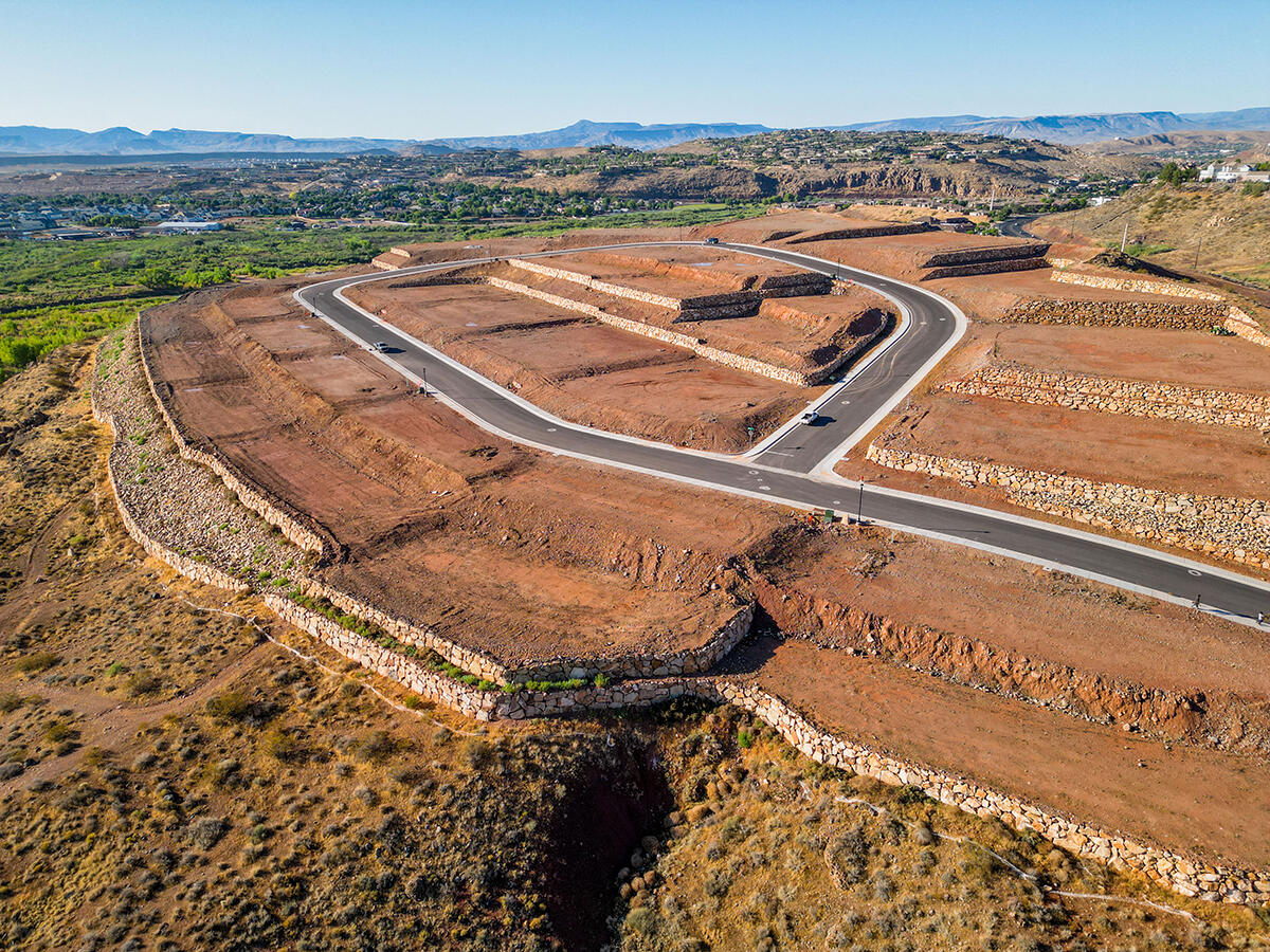 KNETTAS KNOLL SUB - Land