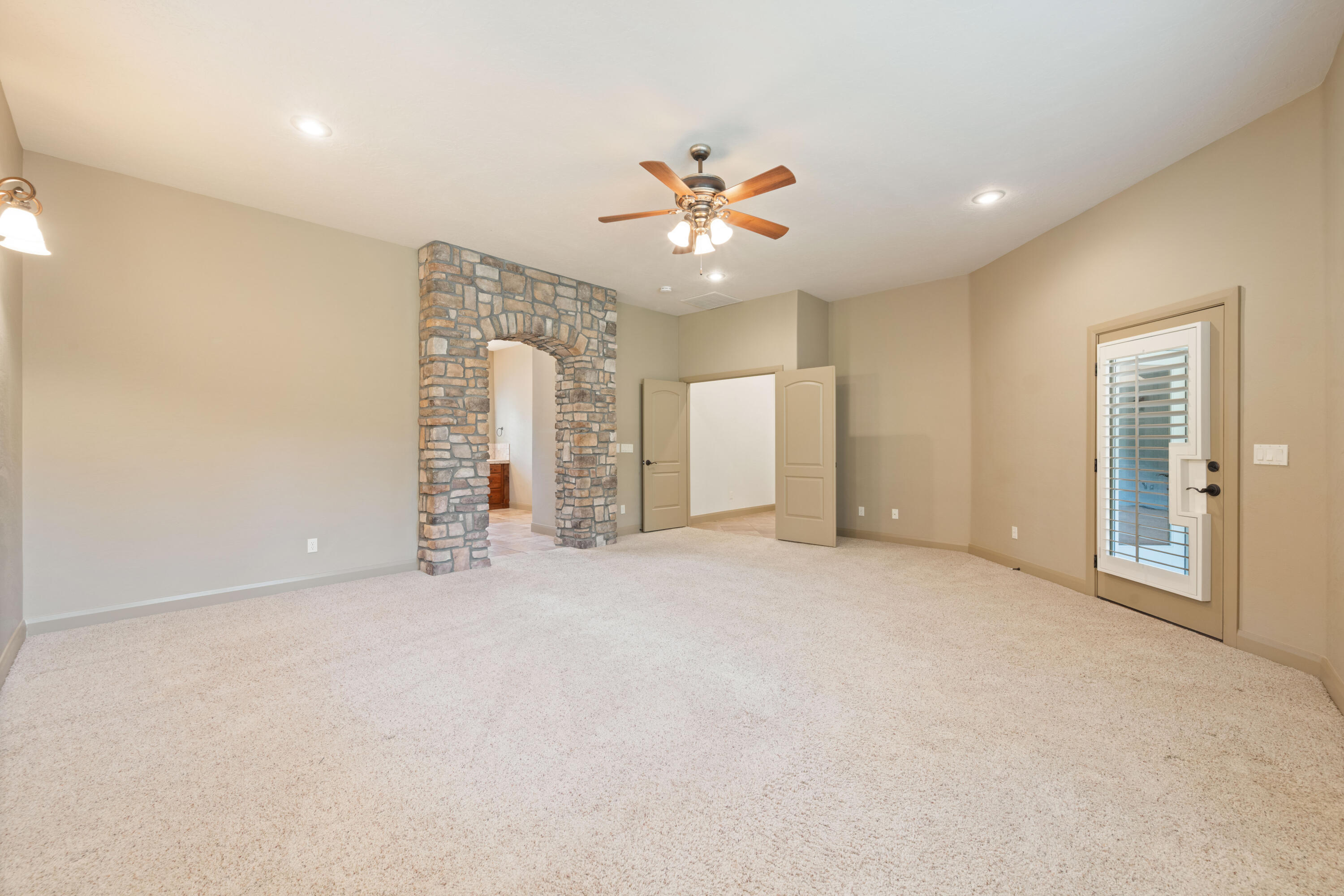 NORTHBRIDGE - Residential