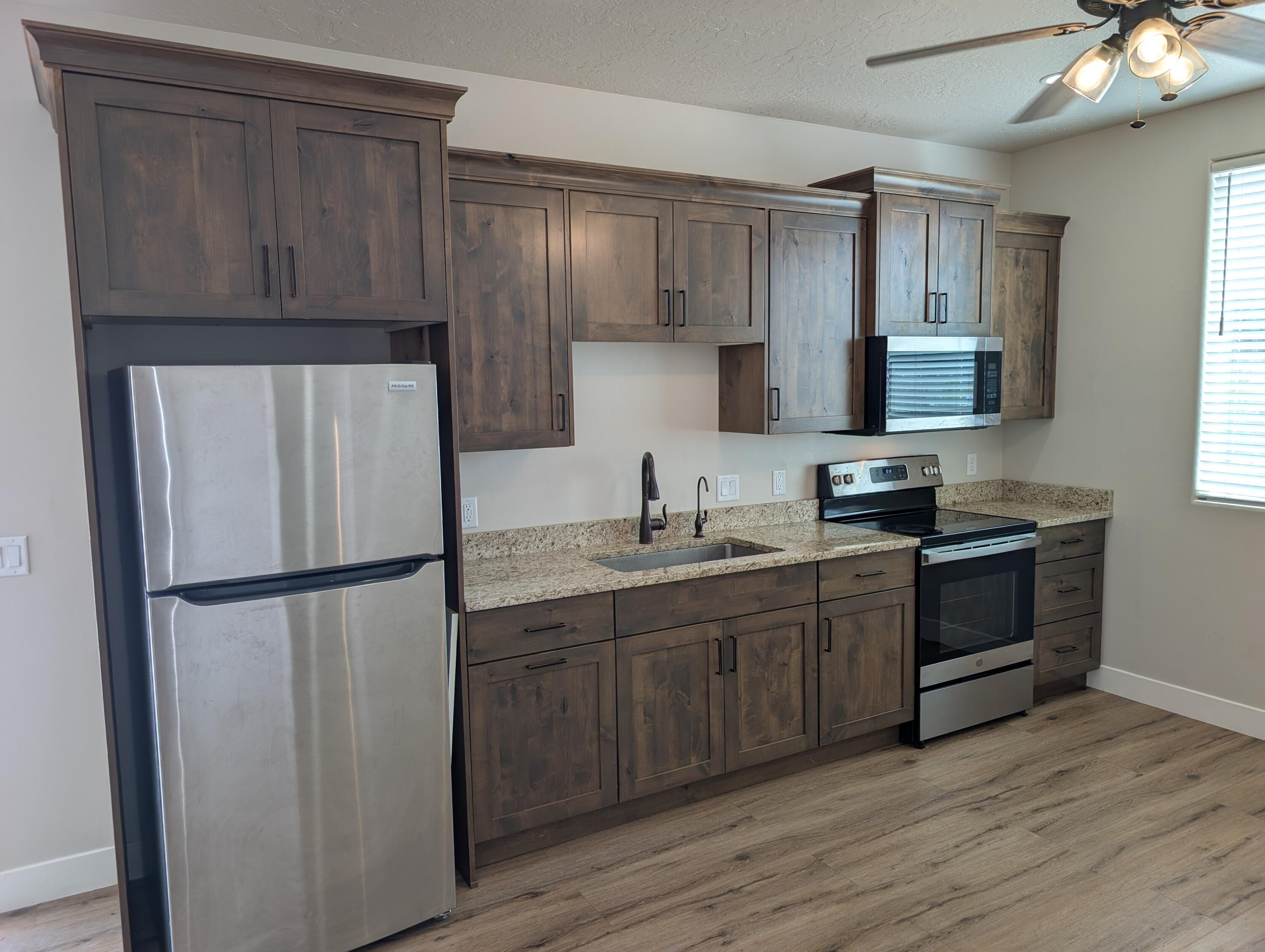 APPLE VALLEY RANCH GOOSEBERRY - Residential