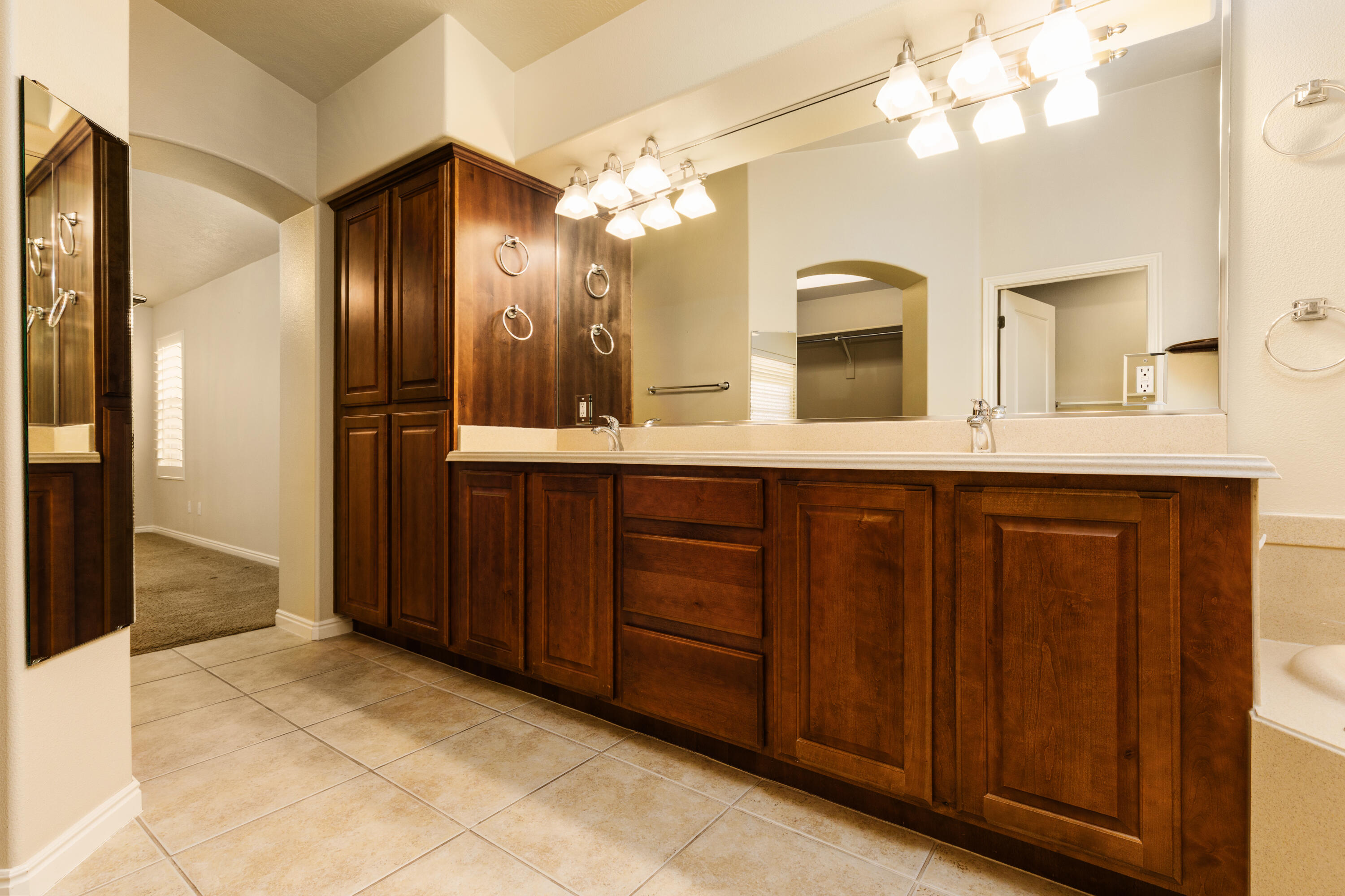 COVENTRY LANE TOWNHOMES - Residential