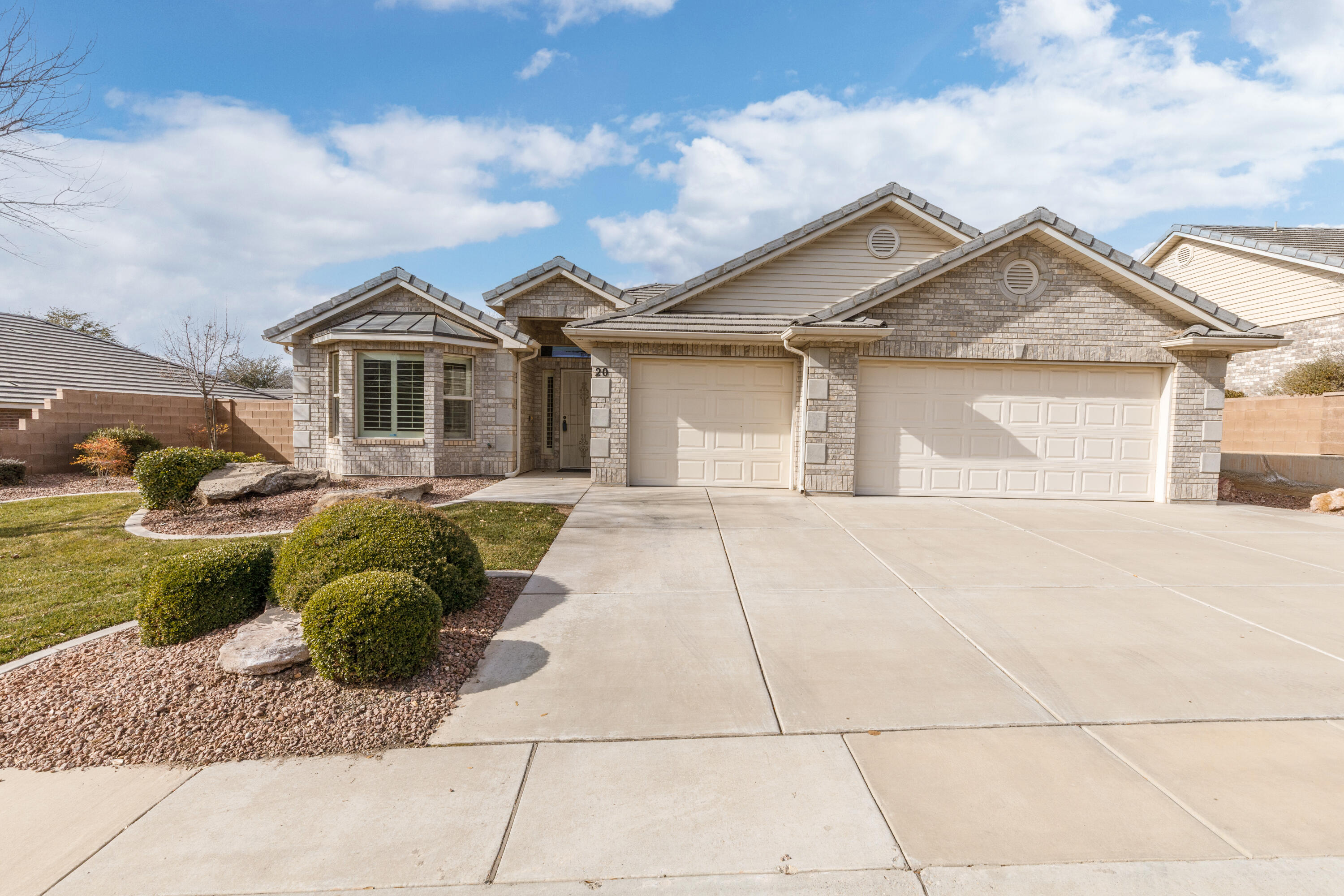 COVENTRY LANE TOWNHOMES - Residential