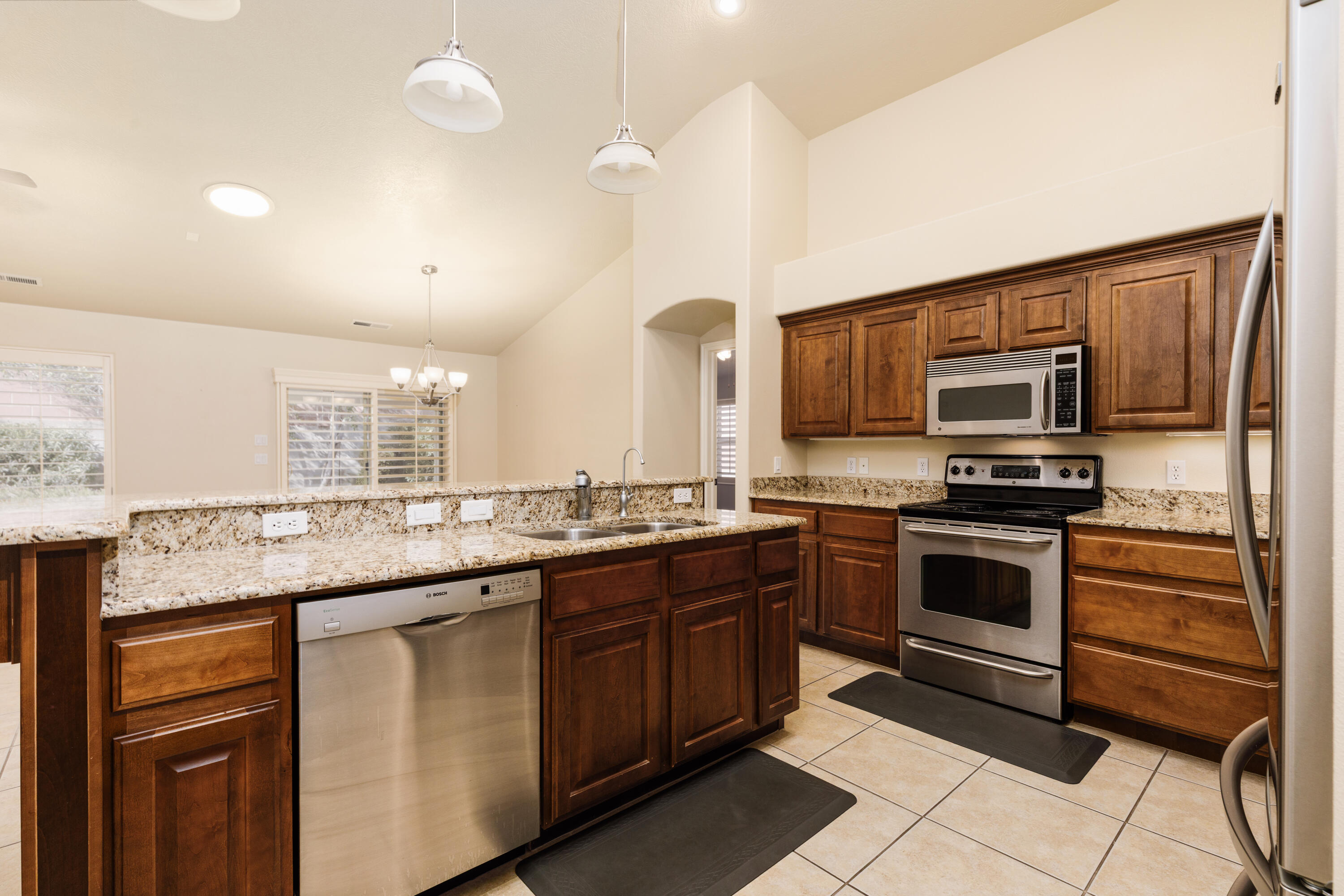 COVENTRY LANE TOWNHOMES - Residential