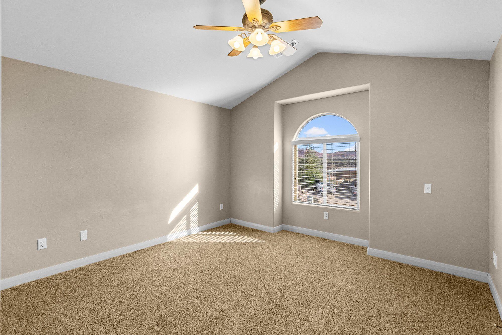 RED MOUNTAIN VIEW EST - Residential