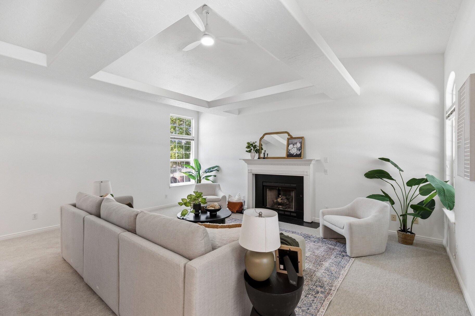 ELM ESTATES - Residential