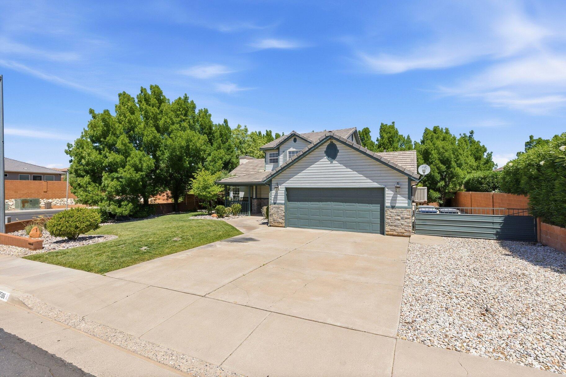 ELM ESTATES - Residential