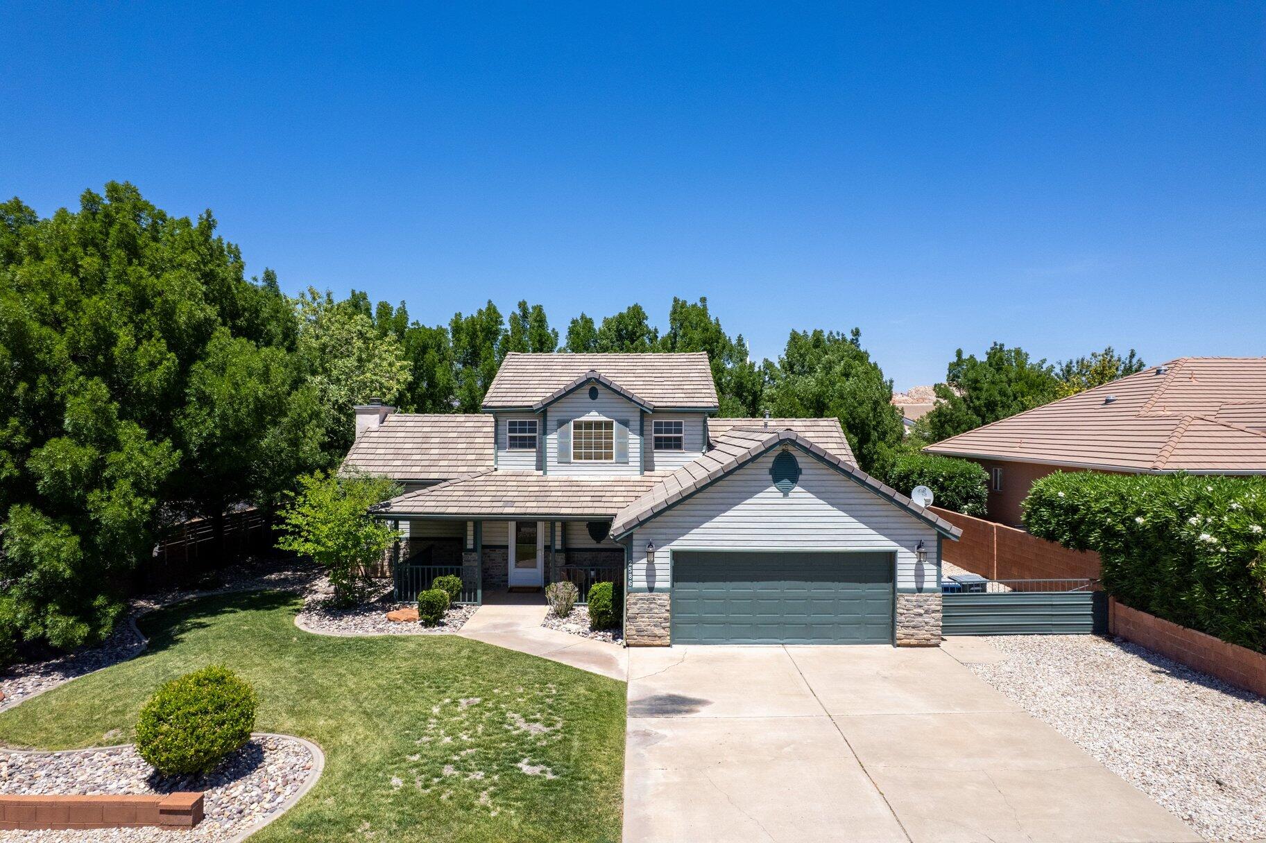 ELM ESTATES - Residential