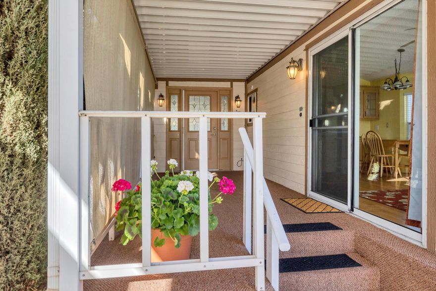 Navi on the market! You're lucky day!! Charming 1 bed, 1 bath home that has been exceptionally well cared for, plus an additional room perfect for a guest room, den, or office. Major updates already done for you, including a newer heat pump/AC, roof, and water heater. Enjoy relaxing on the lovely back patio or unwind on the spacious front porch during cool evenings. Located in Rio Virgin Estates, a desirable 55+ community ideally situated along the Virgin River and walking/biking trail.