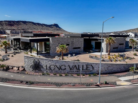 Tiny photo for 1772 S Forbidding Way, Washington, UT 84780 (MLS # 26-274838)