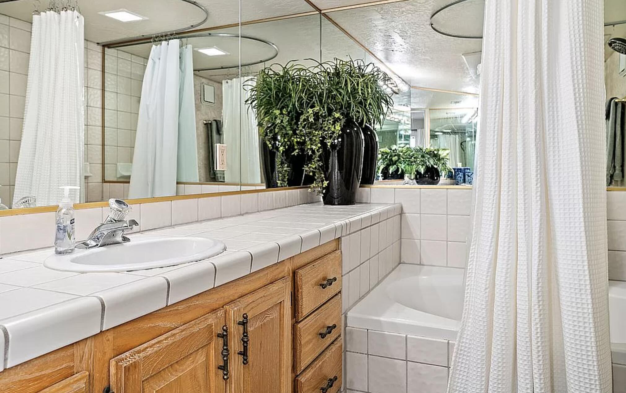 LAS PALMAS RESORT CONDOS - Residential