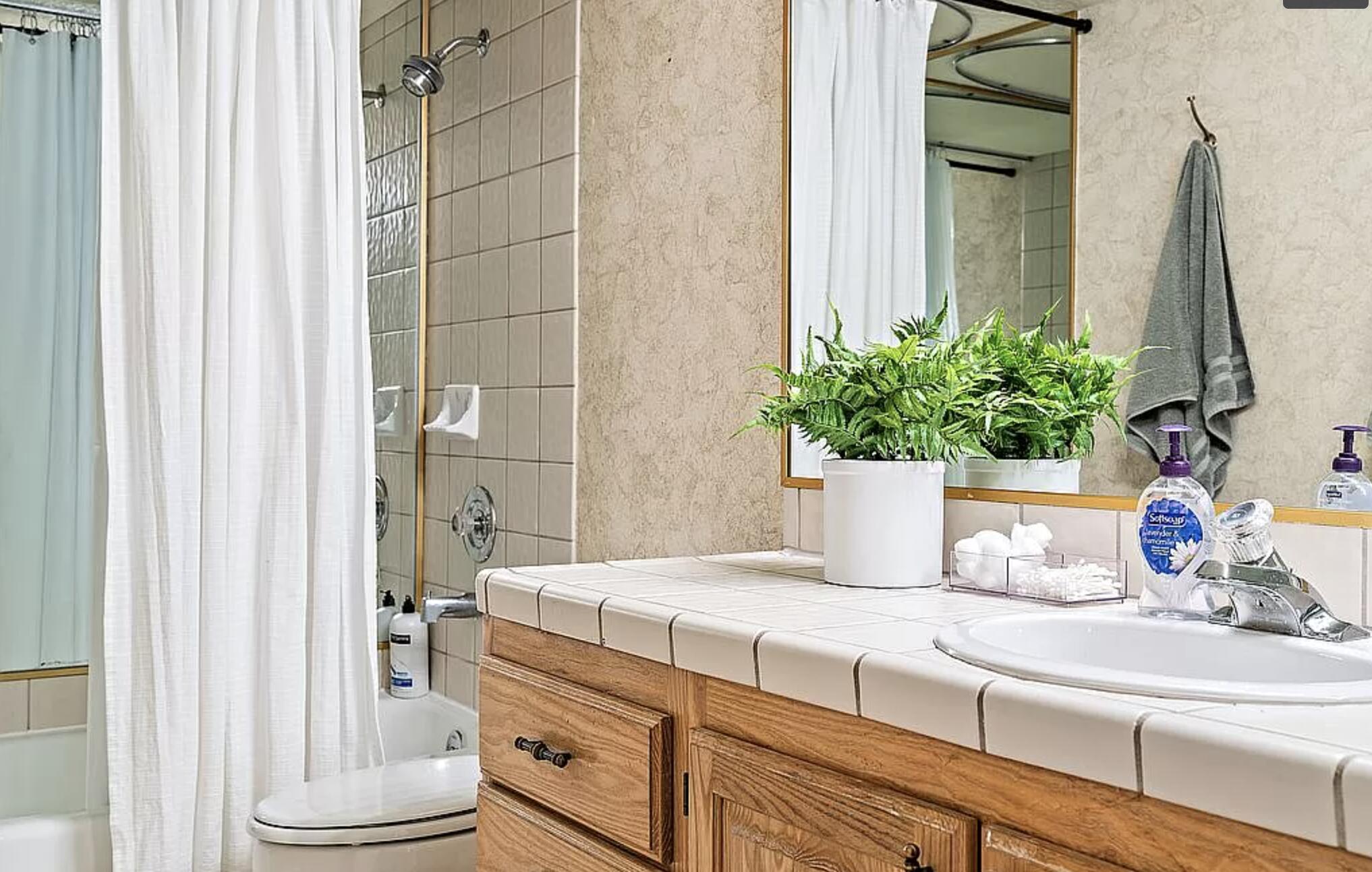 LAS PALMAS RESORT CONDOS - Residential