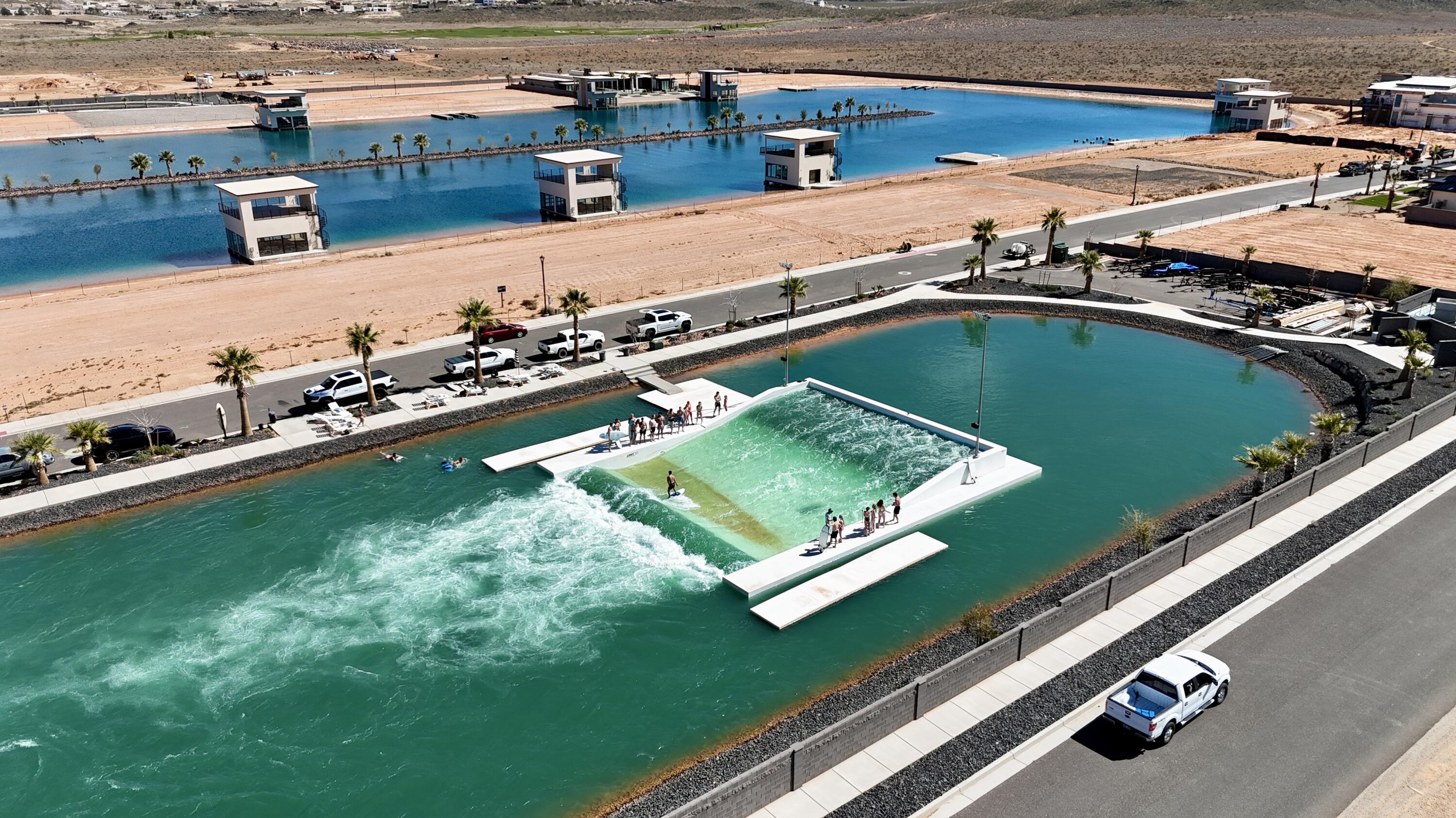 SOUTHERN SHORES - Land