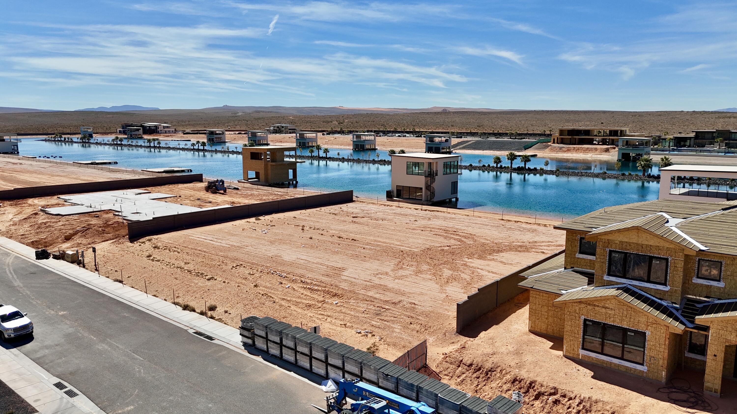 SOUTHERN SHORES - Land