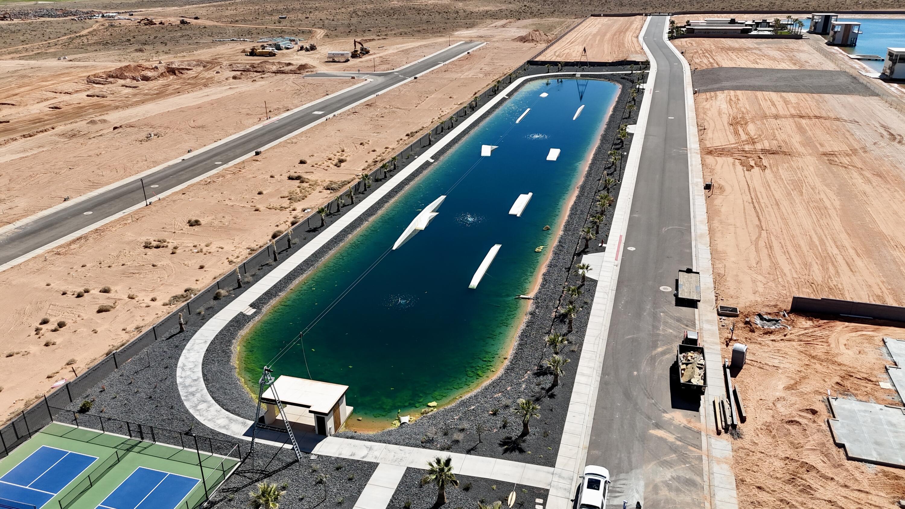 SOUTHERN SHORES - Land