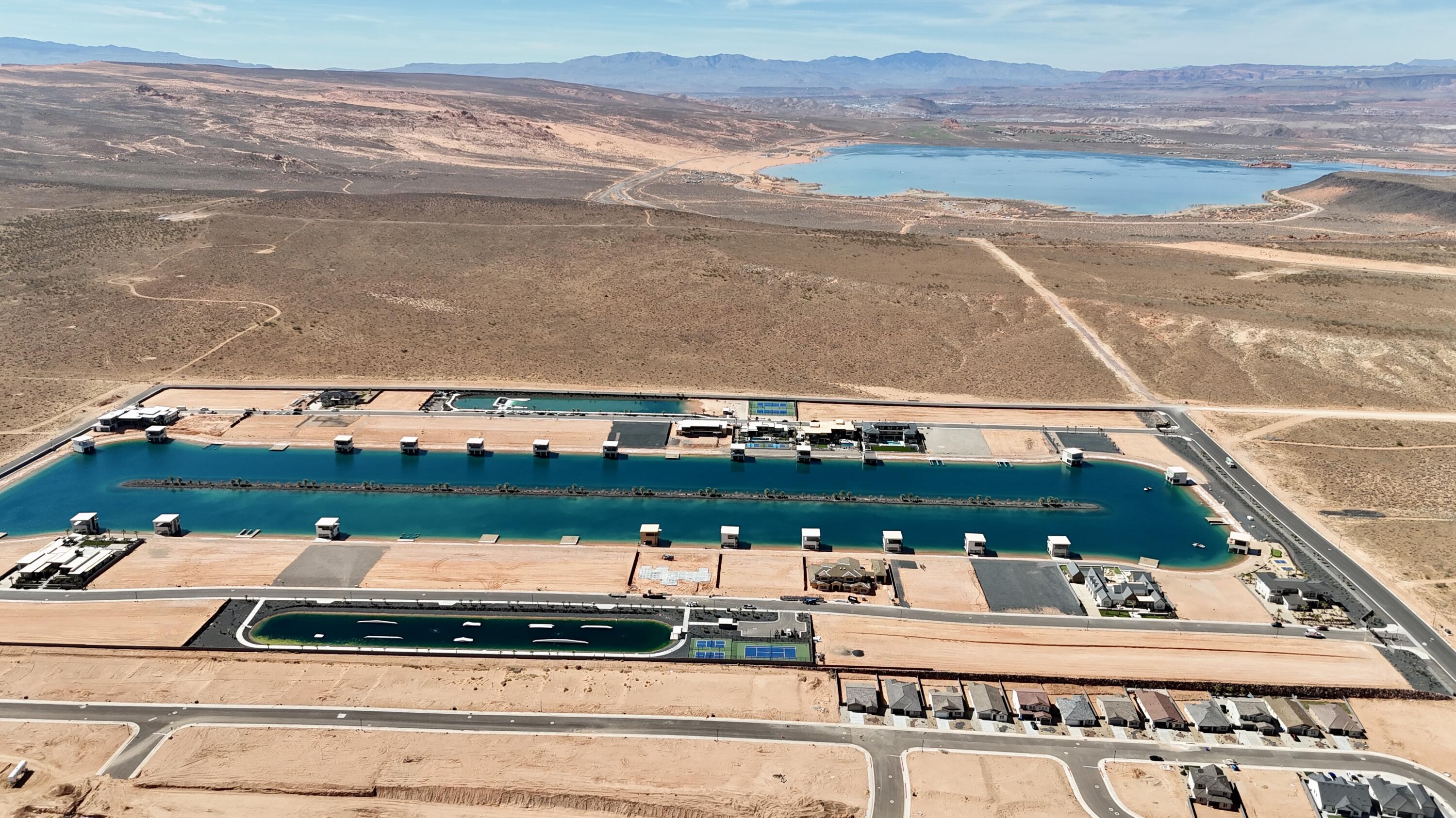 SOUTHERN SHORES - Land