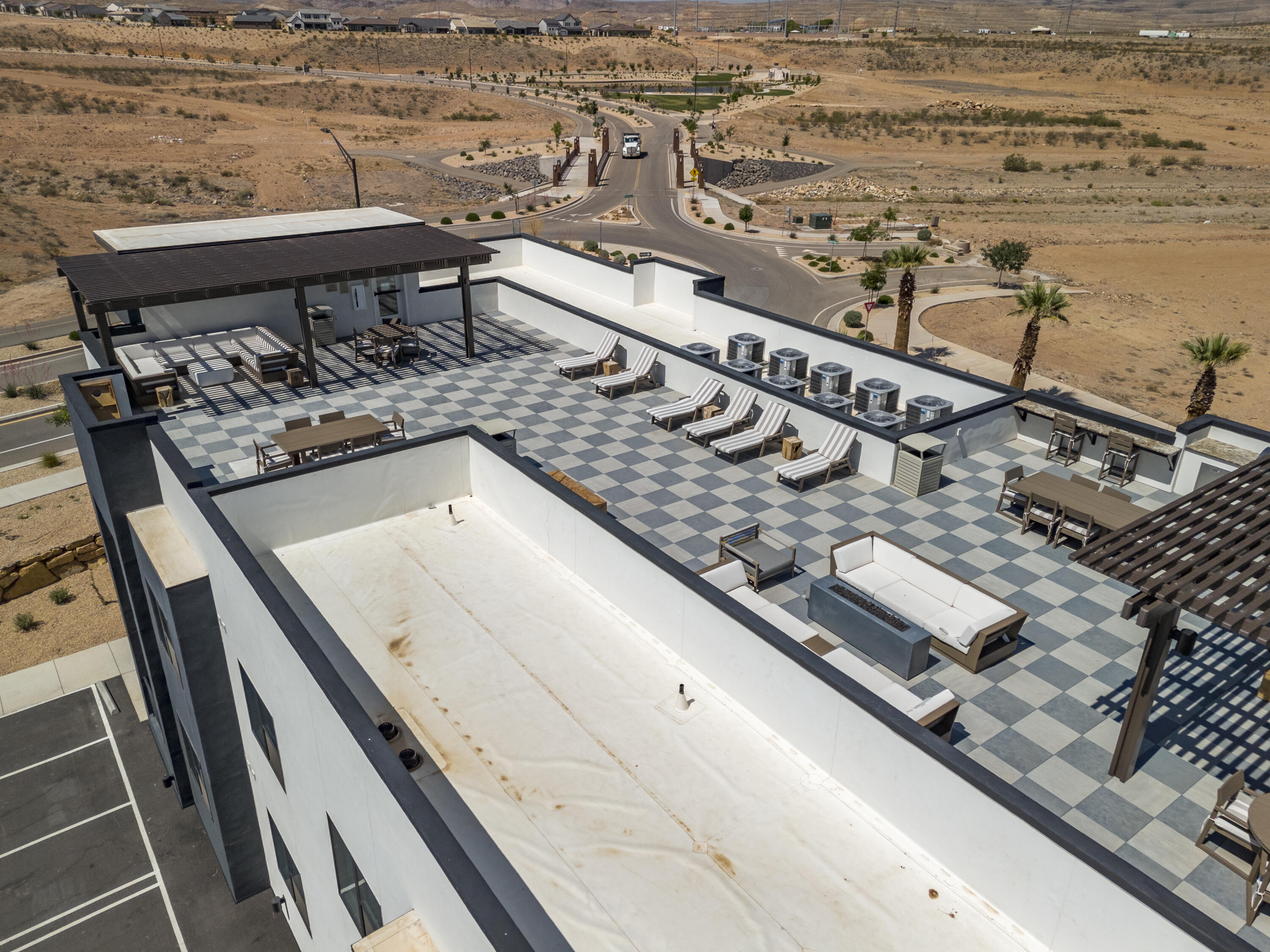 DESERT COLOR RESORT - Residential