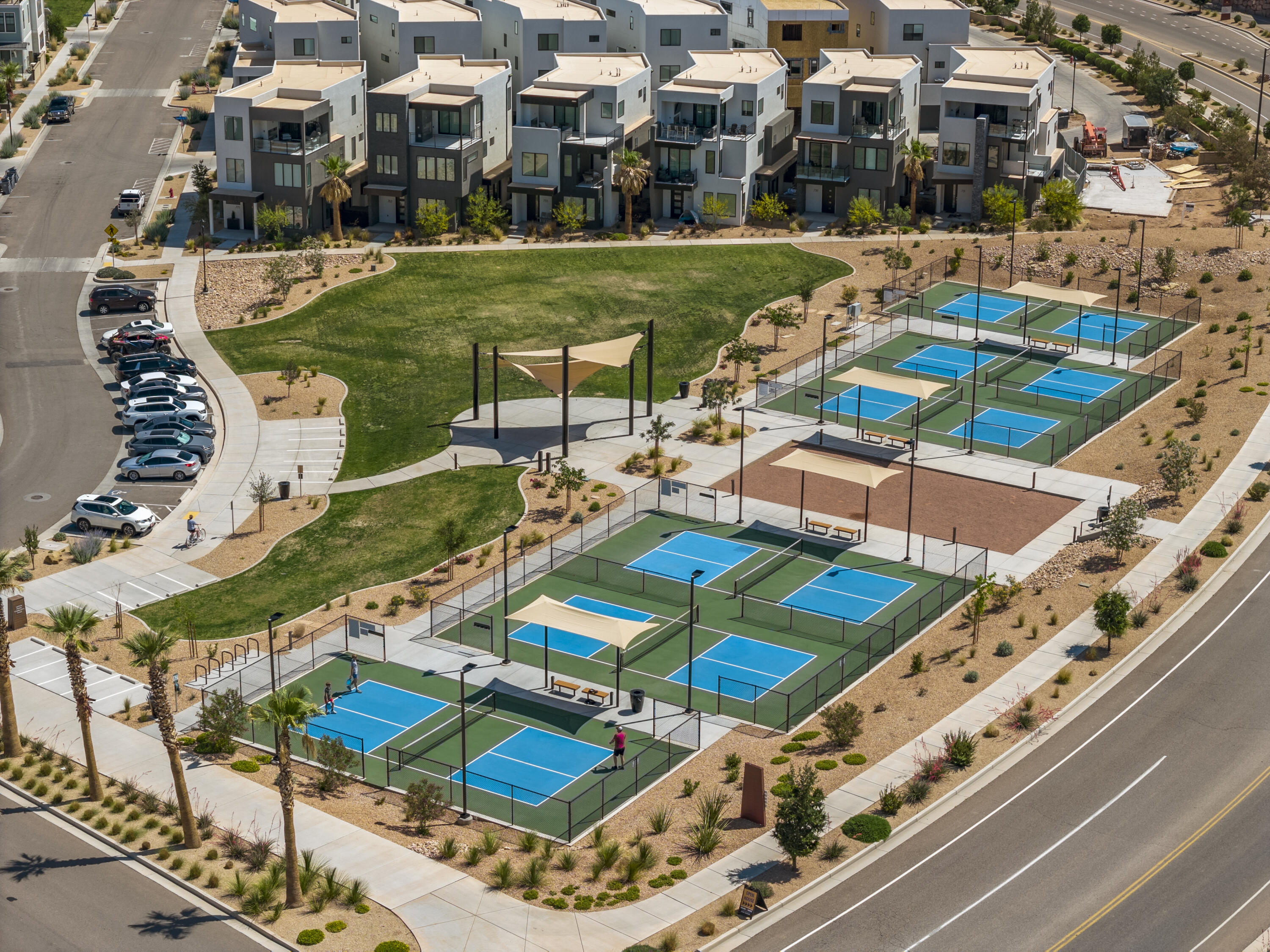 DESERT COLOR RESORT - Residential